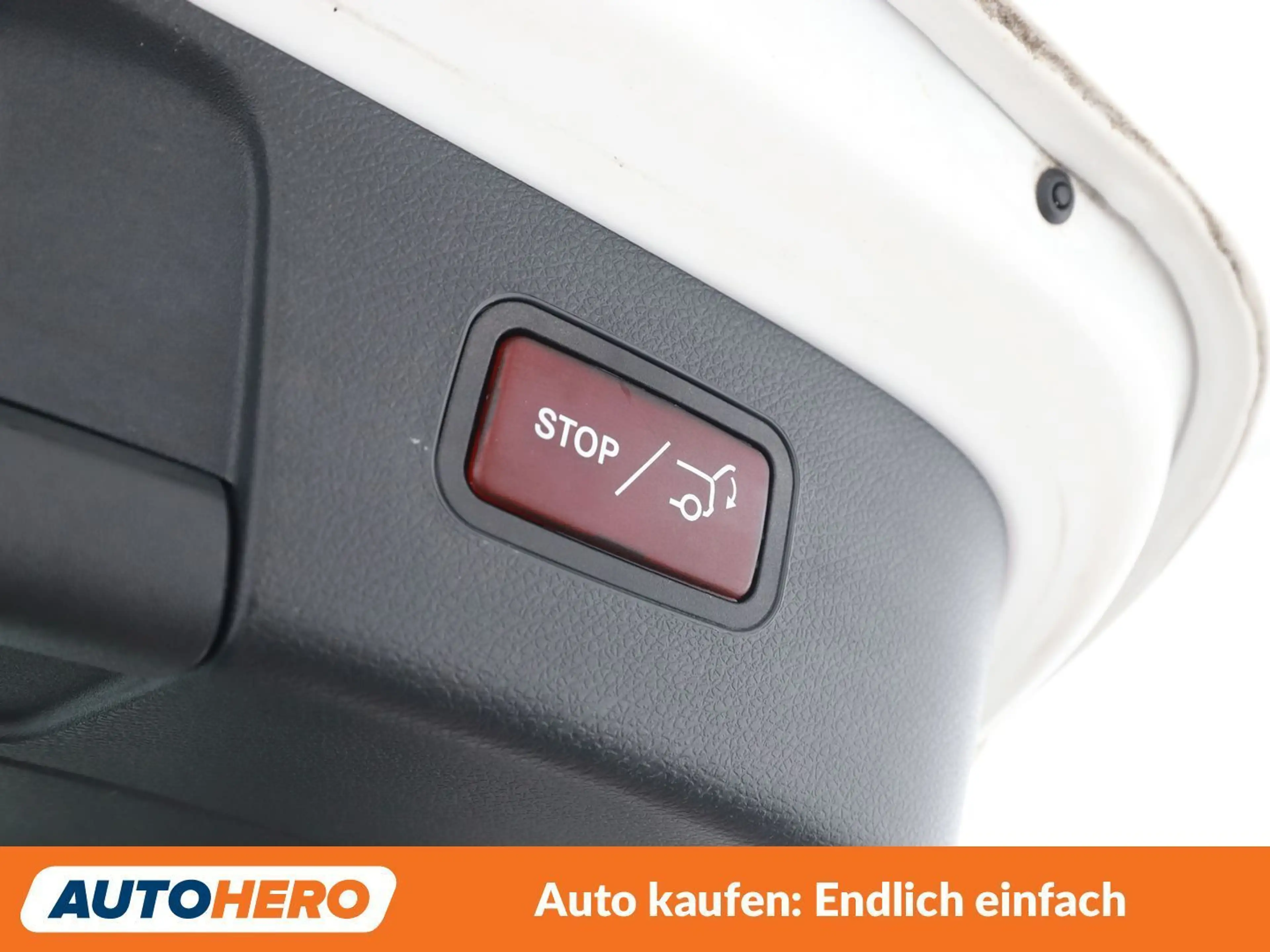 Mercedes-Benz GLA 180 GLA 180 Style — photo 30