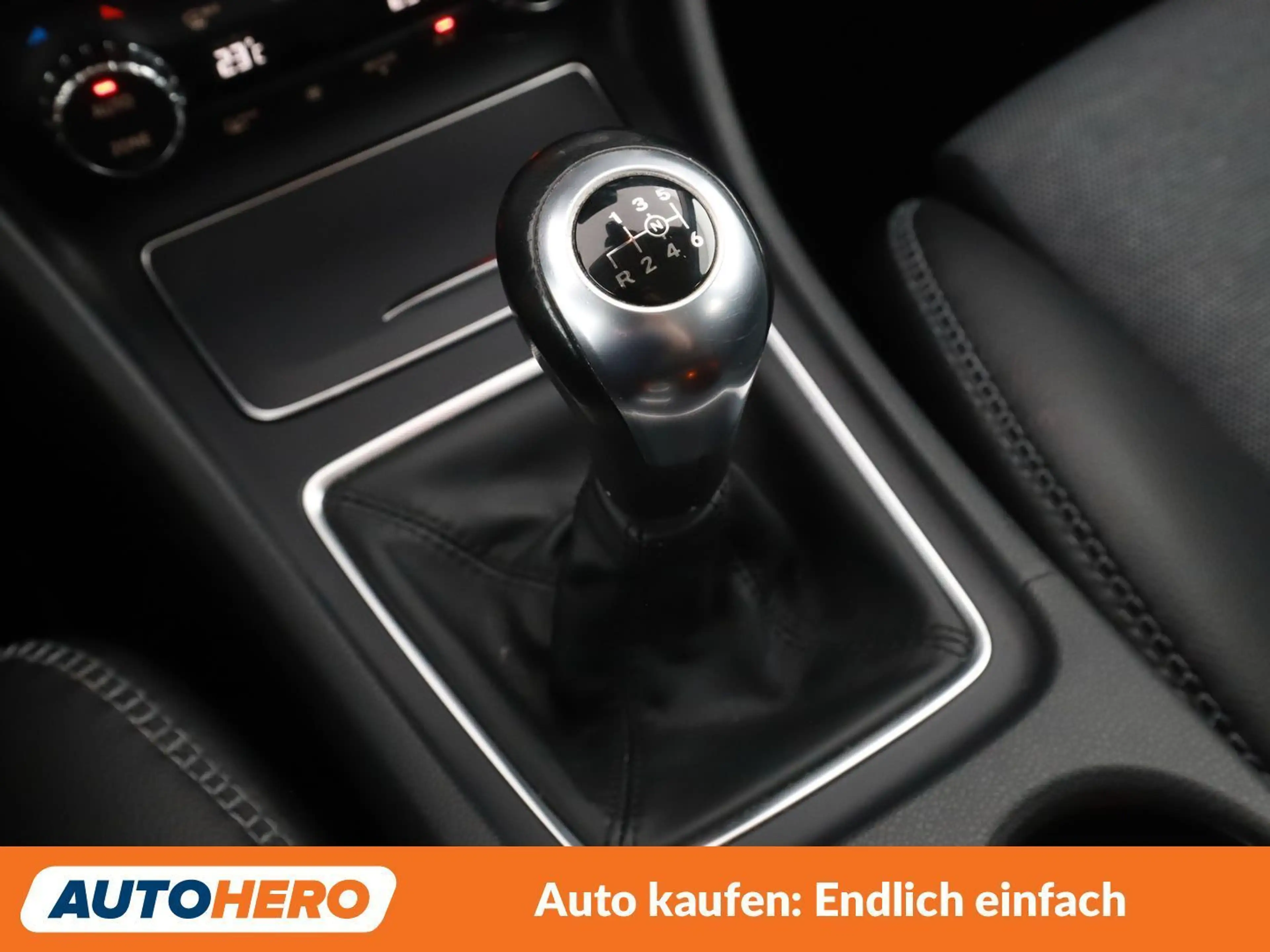 Mercedes-Benz GLA 180 GLA 180 Style — photo 26