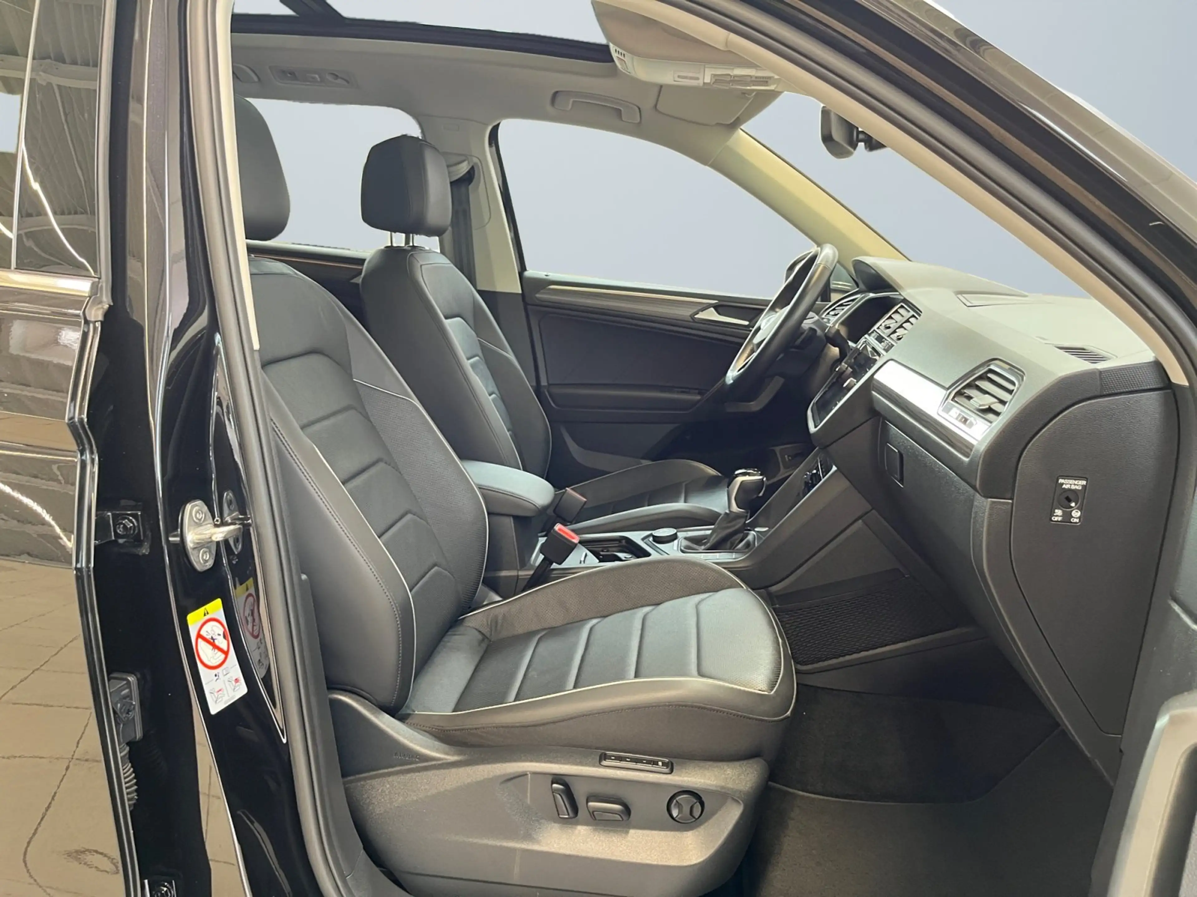 Volkswagen Tiguan Allspace Elegance 2.0 TSI DSG 4x4 7Sitzer — photo 10