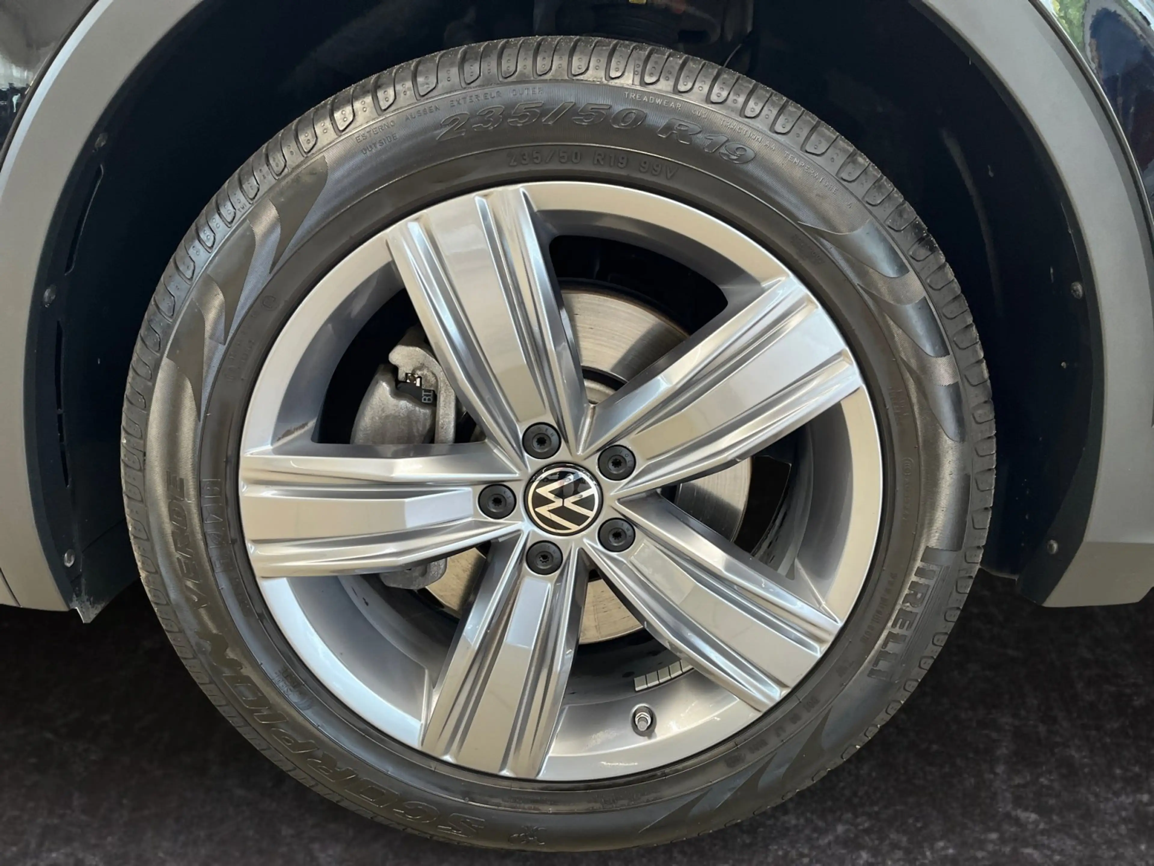 Volkswagen Tiguan Allspace Elegance 2.0 TSI DSG 4x4 7Sitzer — photo 15