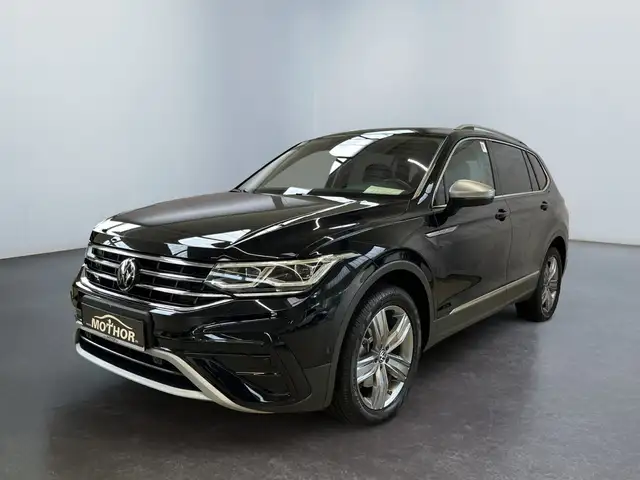 Volkswagen Tiguan Allspace view 2