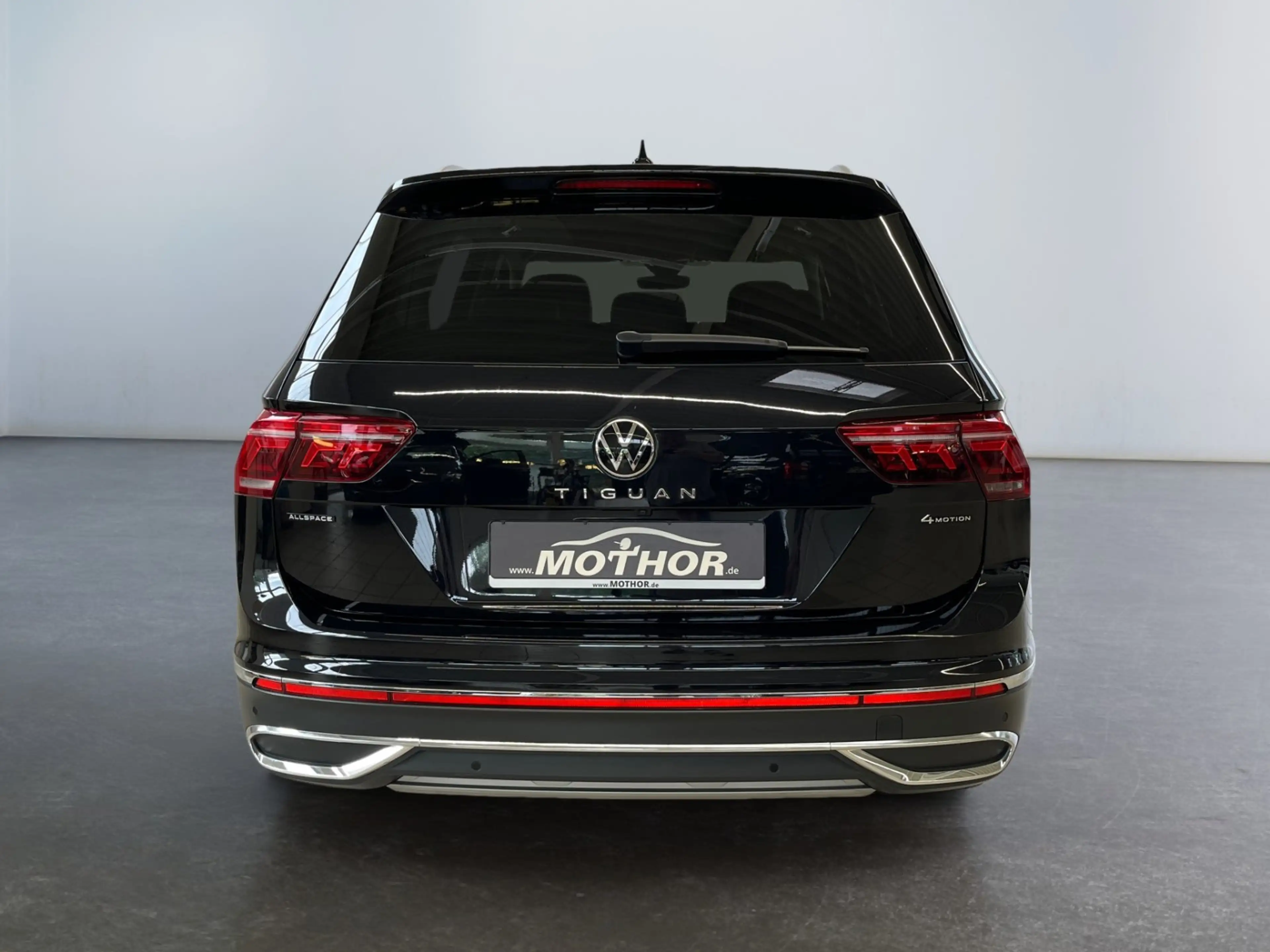 Volkswagen Tiguan Allspace Elegance 2.0 TSI DSG 4x4 7Sitzer — photo 5