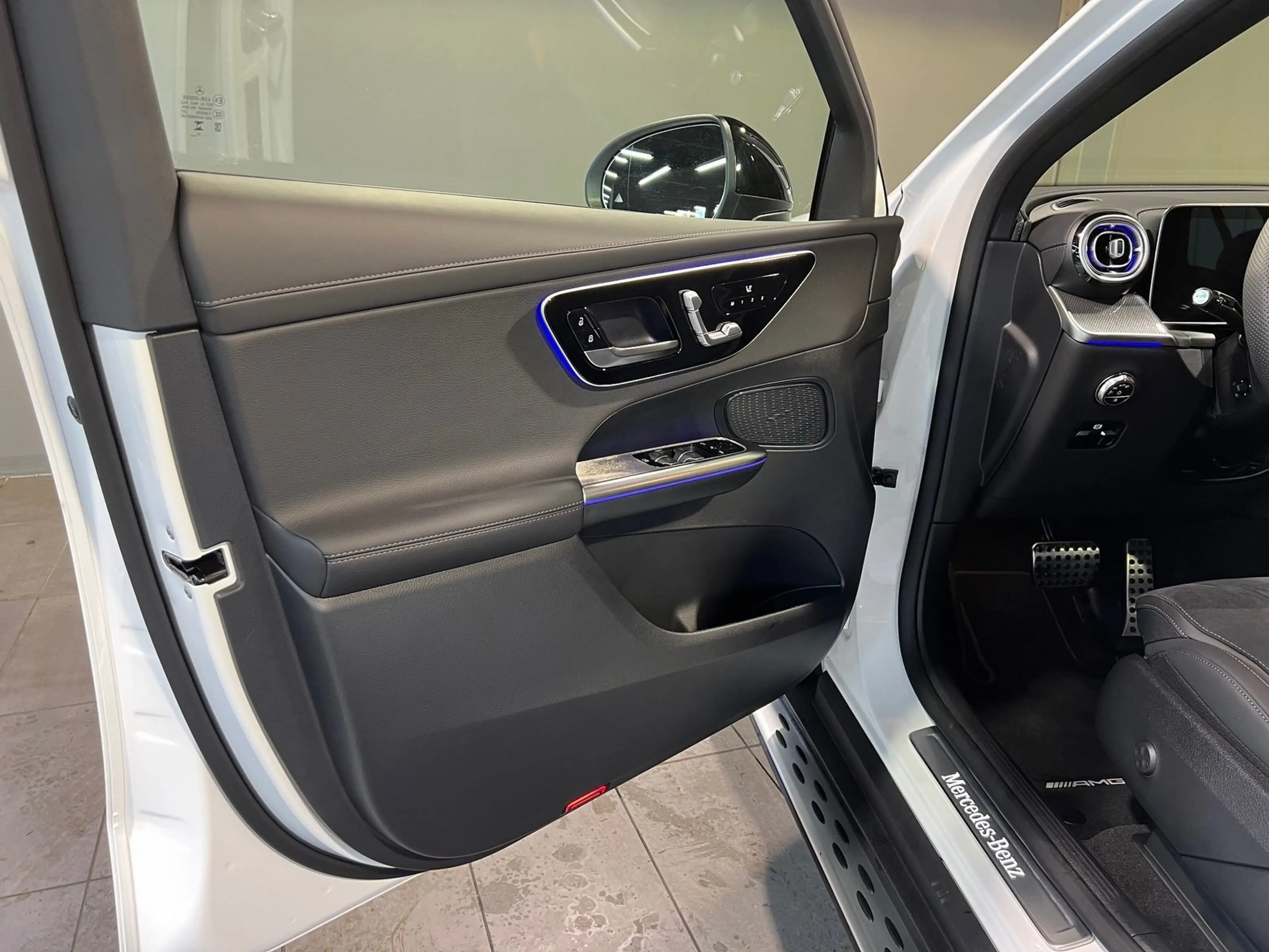 Mercedes-Benz GLC 220 d 4M Cp Edit AMG Night Pano/AHK/Sound/20 — photo 13