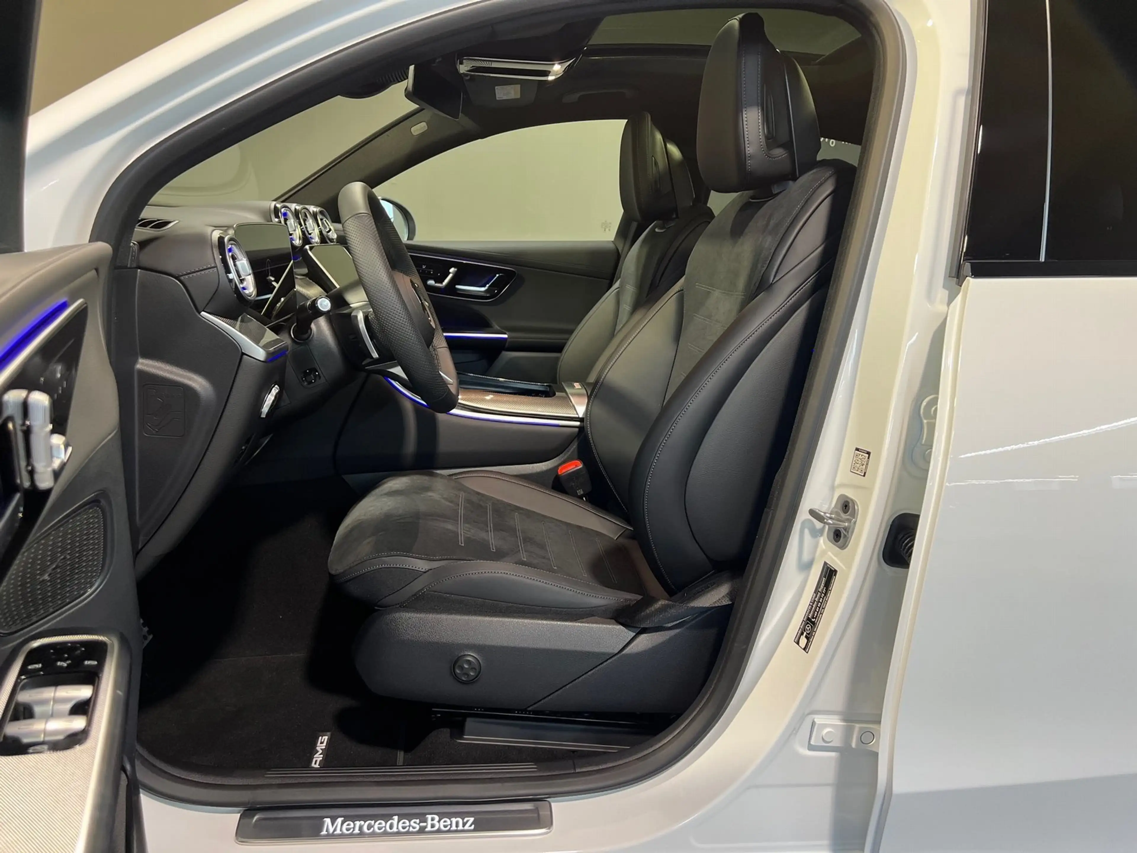 Mercedes-Benz GLC 220 d 4M Cp Edit AMG Night Pano/AHK/Sound/20 — photo 9