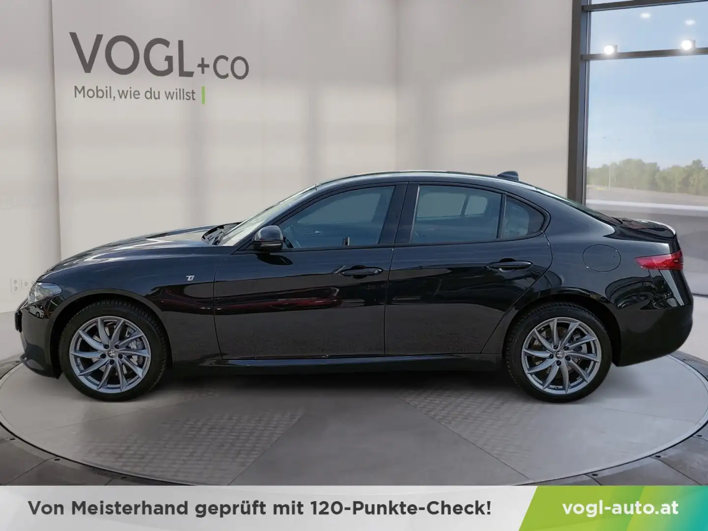 Alfa Romeo Giulia Ti 2.0 280 AT8 Q4 Schwarz - 2