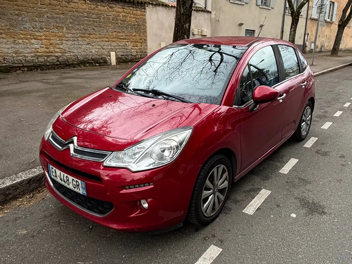 Citroen C3 C3 HDi 70 Sélection Rouge - 2