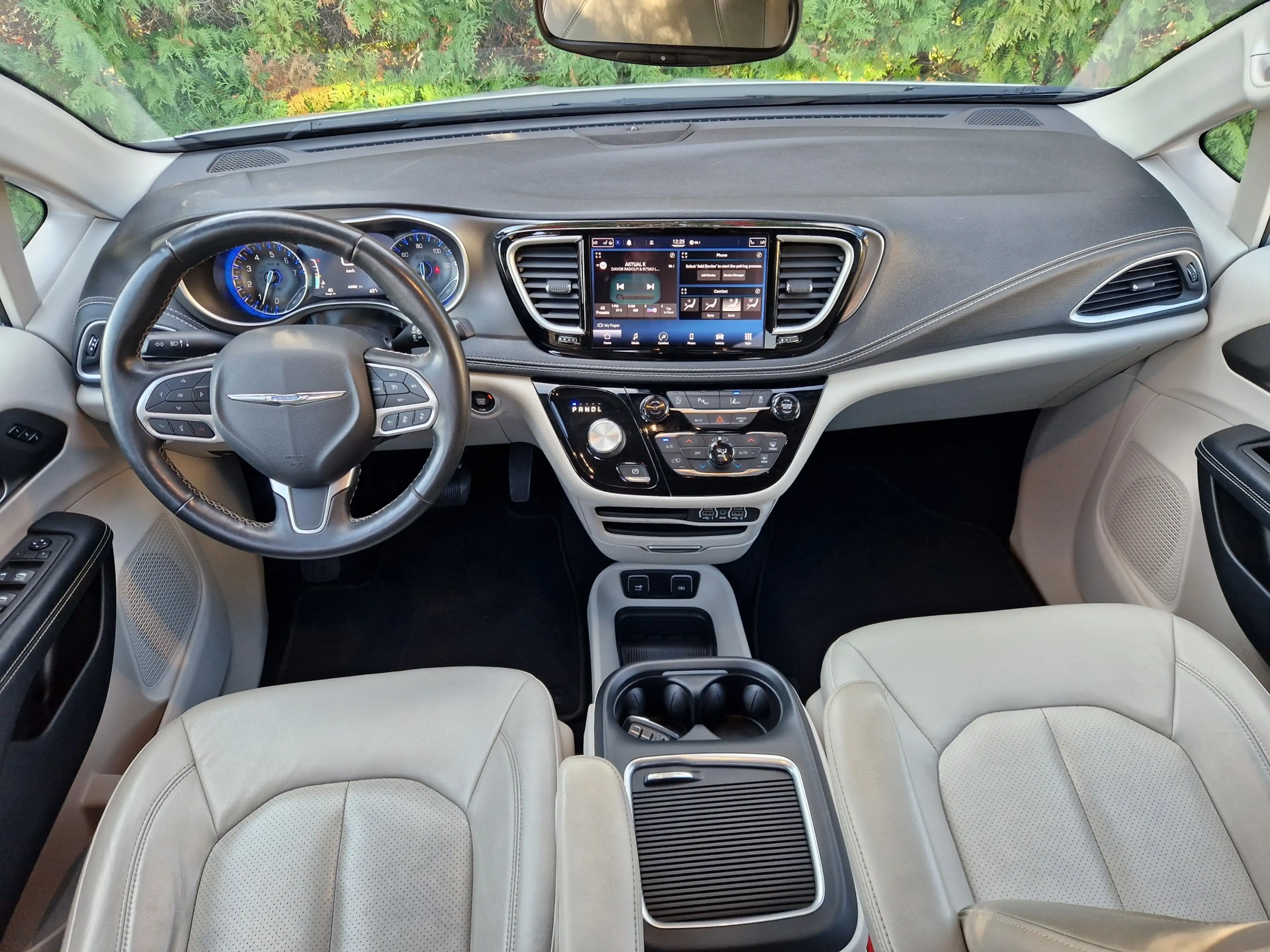 Chrysler Pacifica 3.6 Facelift — photo 12