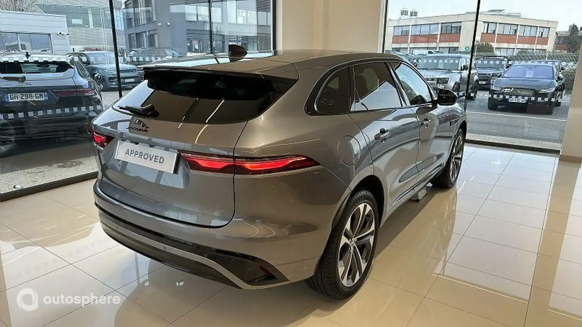 Jaguar F-Pace P400e Plug-in-Hybrid R-Dynamic HSE BVA8 AWD - 2