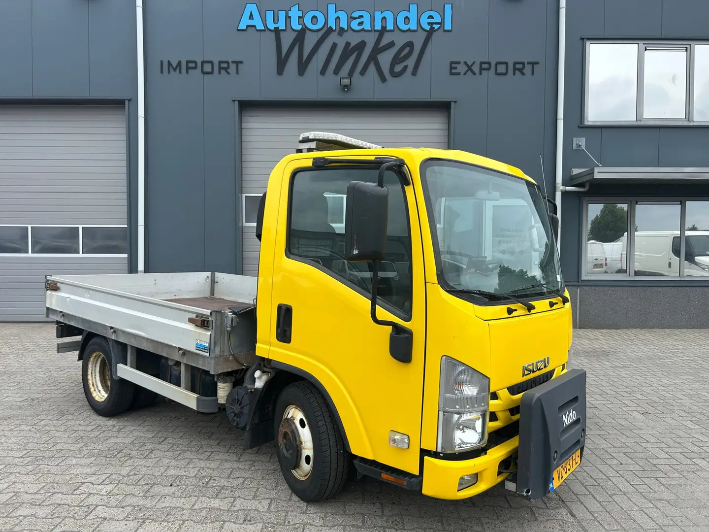 Isuzu PICK UP N1R 76000KM!! Amarillo - 1