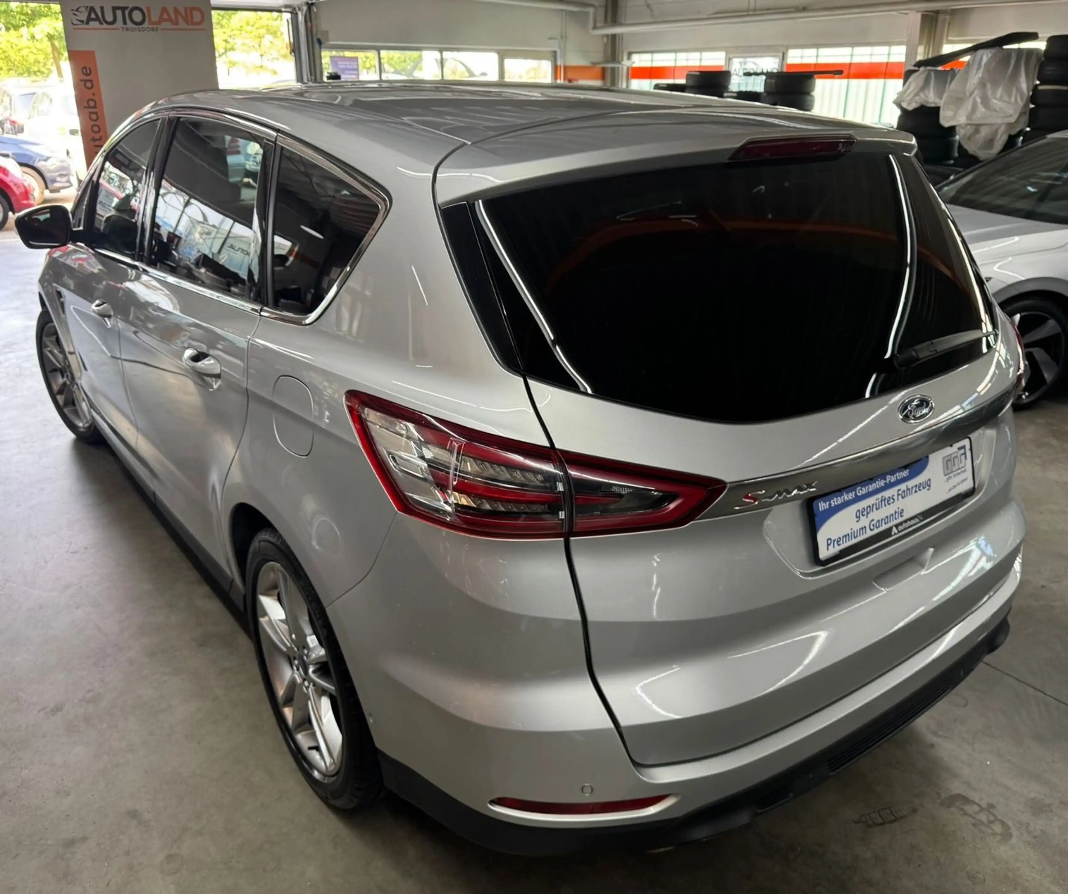 Ford S-Max S-MAX Titanium*AUTOM*LED*KAMERA*STANDHZG*NAVI* — photo 6