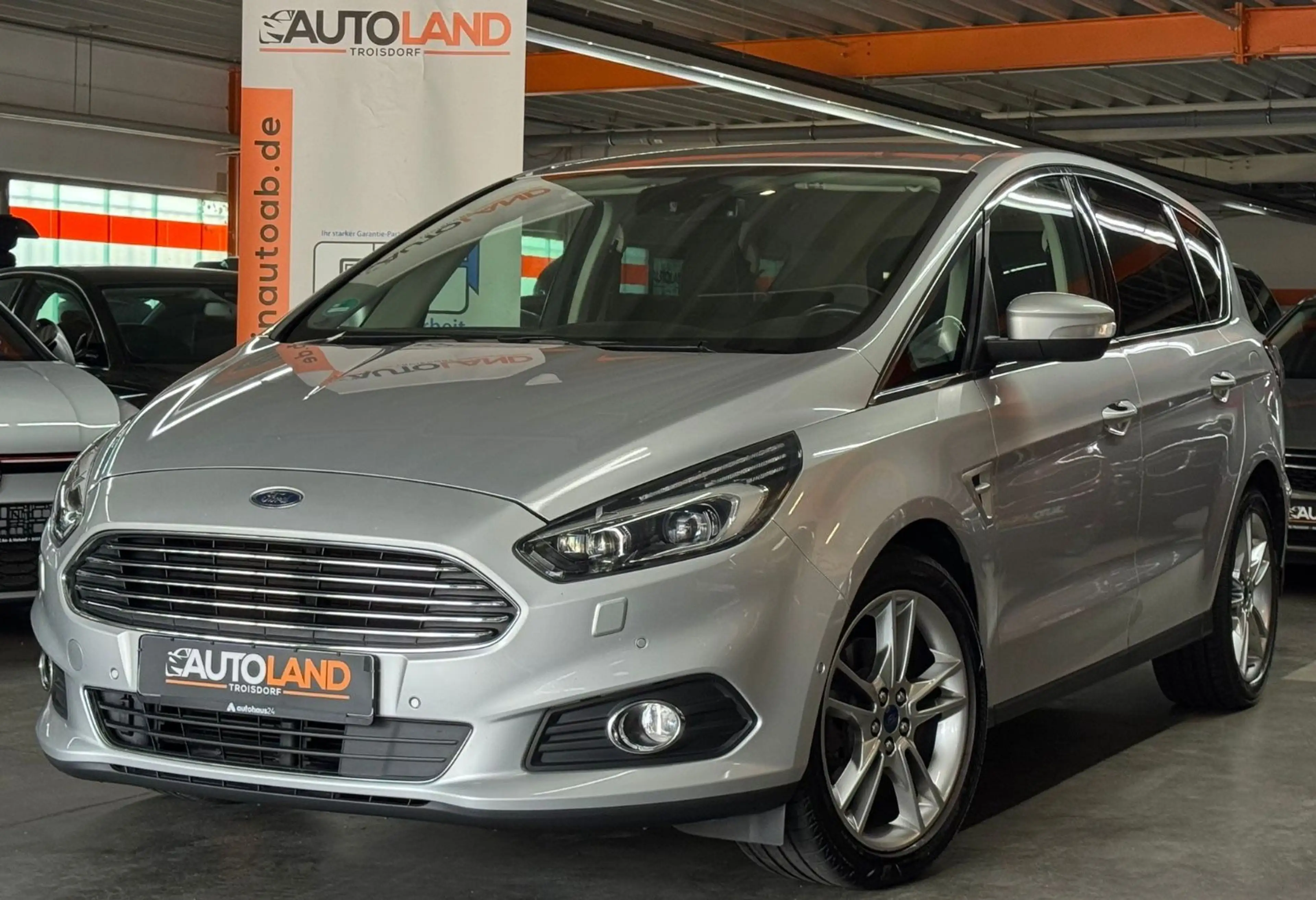 Ford S-Max S-MAX Titanium*AUTOM*LED*KAMERA*STANDHZG*NAVI* — photo 2