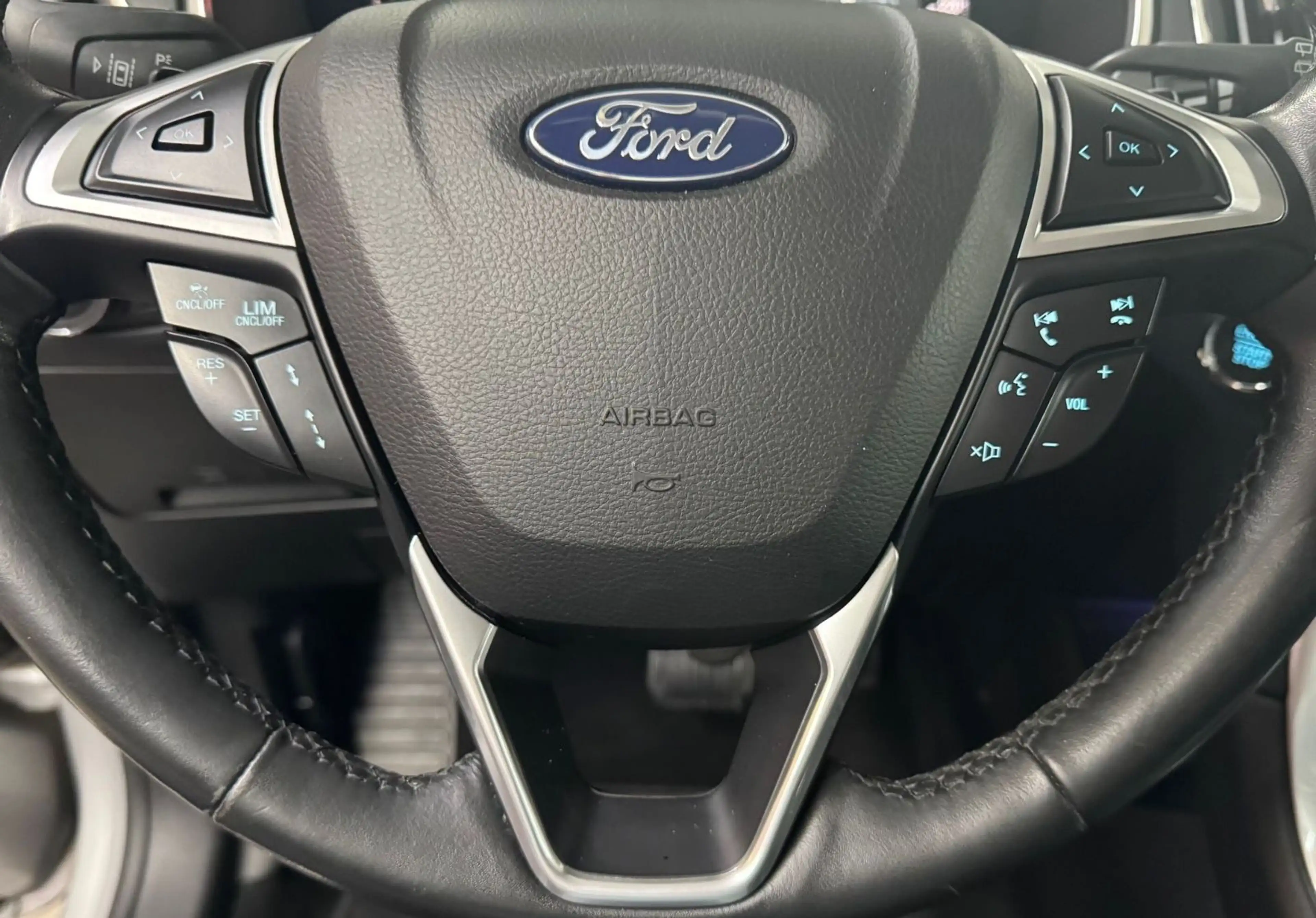 Ford S-Max S-MAX Titanium*AUTOM*LED*KAMERA*STANDHZG*NAVI* — photo 13