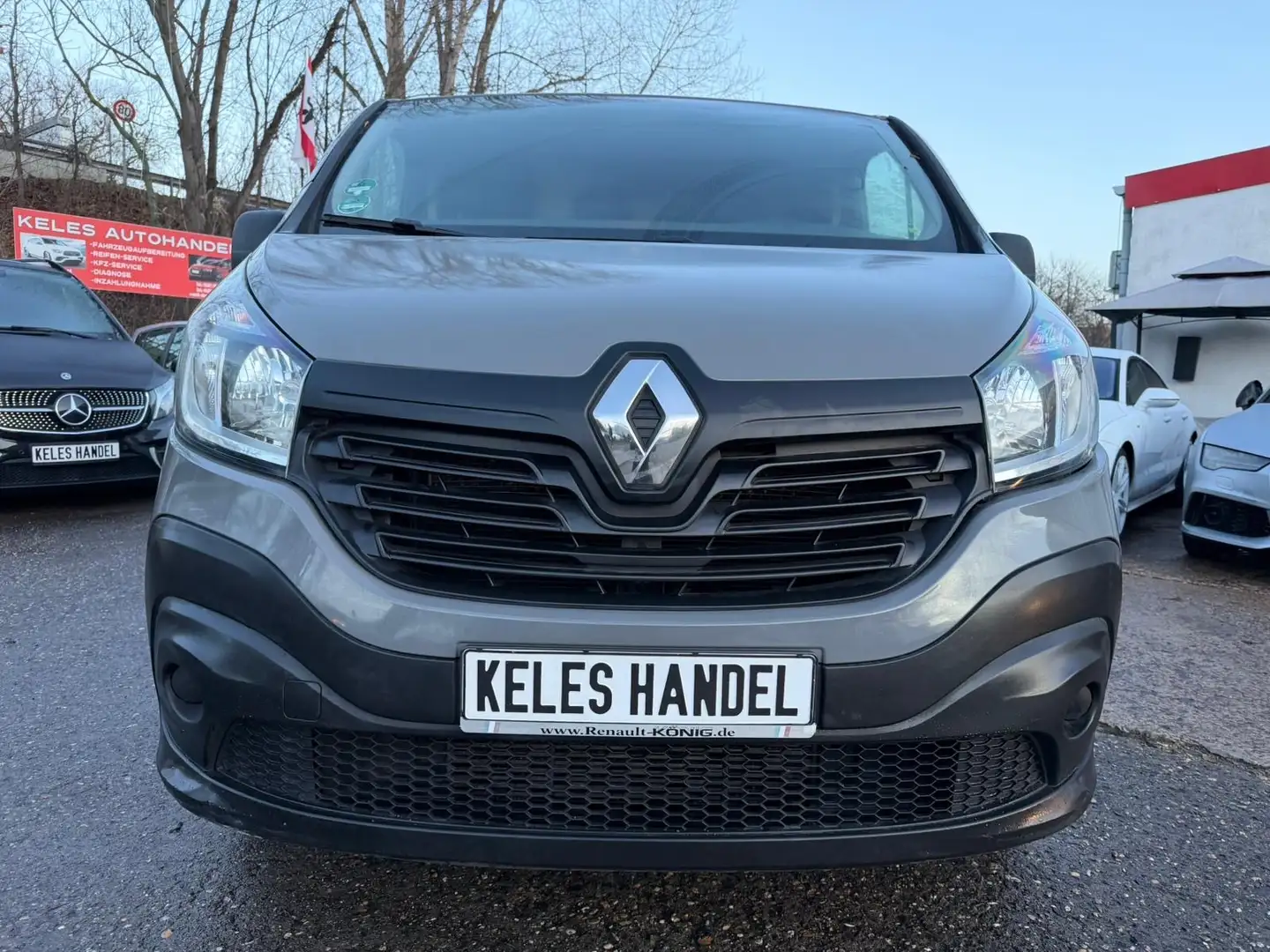 Renault Trafic L1H1 2,7t Komfort Grau - 2