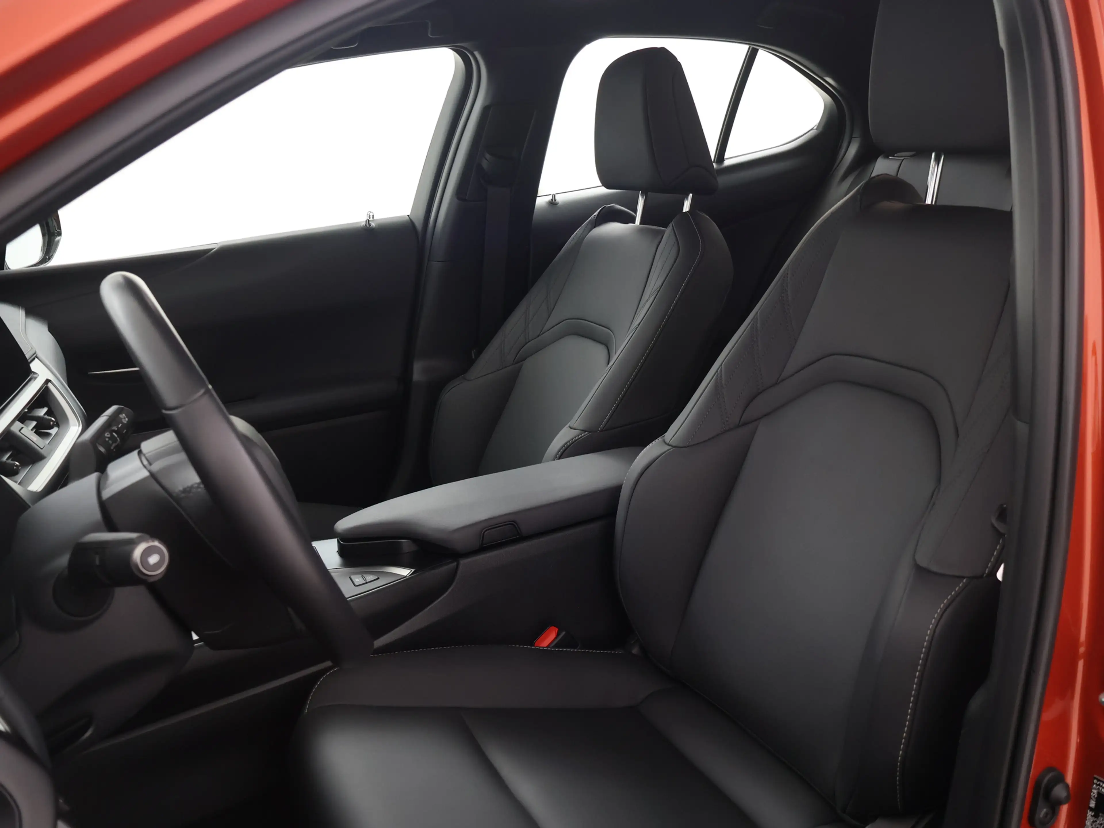 Lexus UX 250h F Sport Line — photo 6