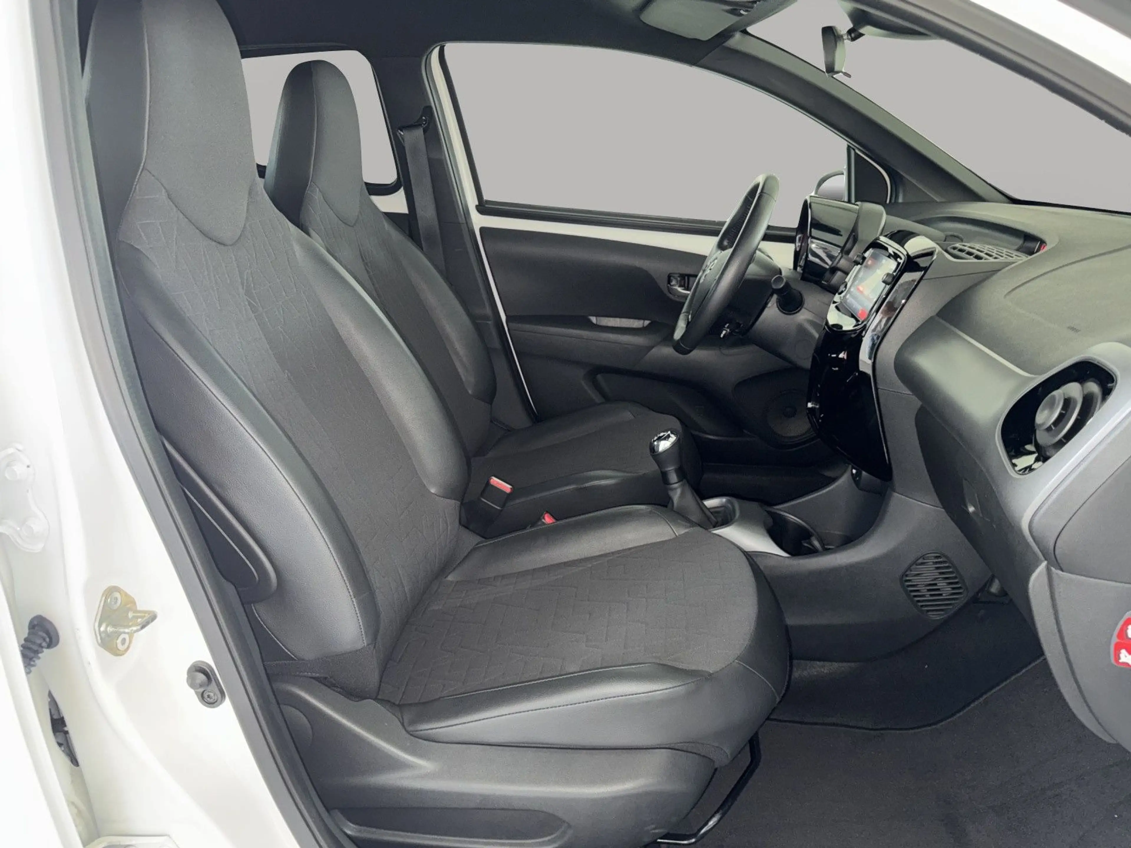 Toyota Aygo AYGO x-final *Kamera*Full-Link*Klimatronic* — photo 11