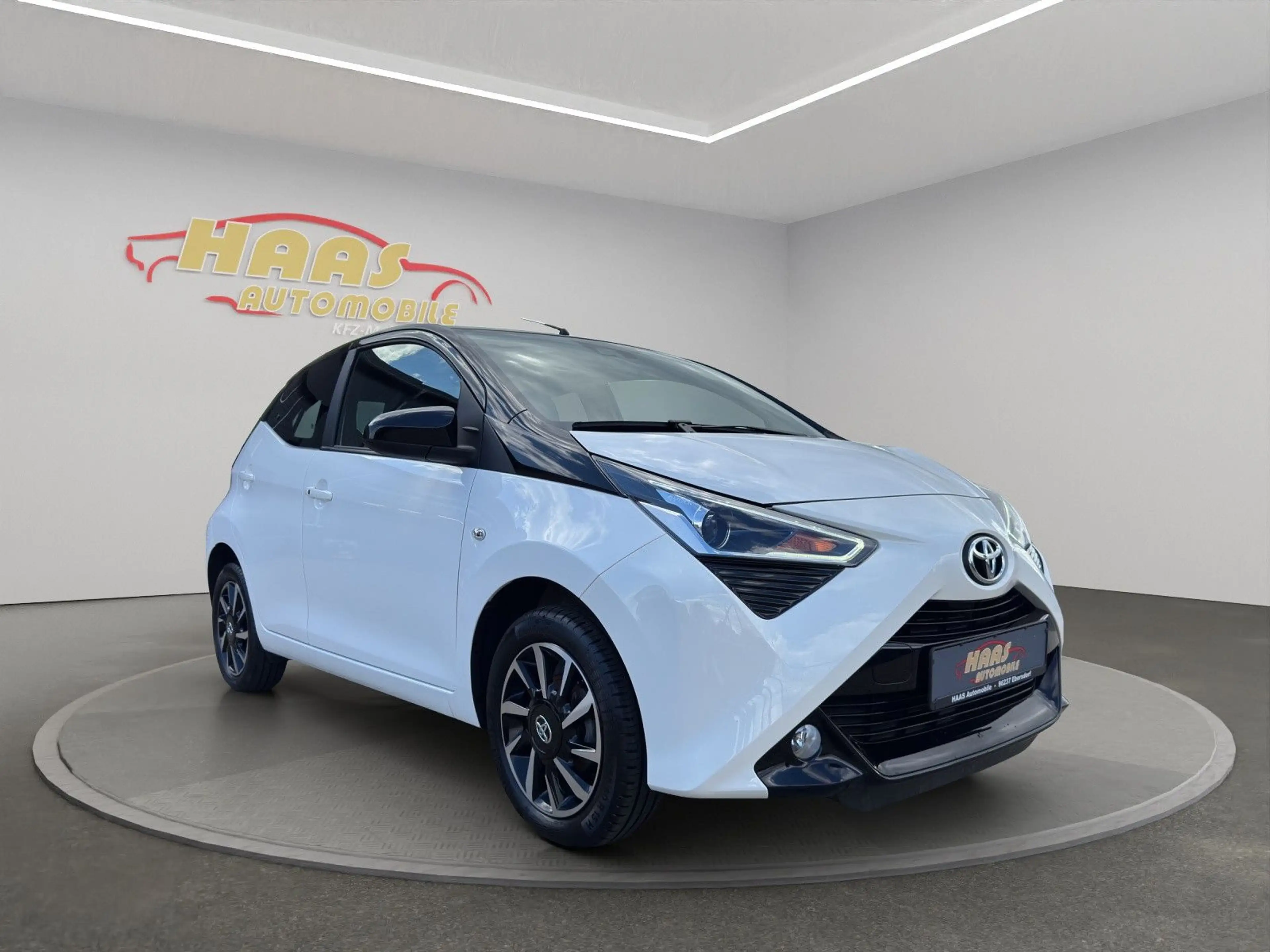 Toyota Aygo AYGO x-final *Kamera*Full-Link*Klimatronic* — photo 3