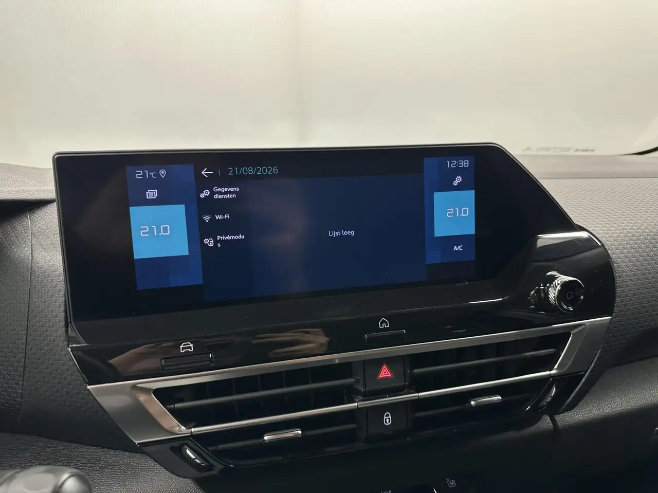 Citroen C4 Feel Pack 50 kWh CARPLAY CAMERA NAVI CRUISE ECC LM, миниатюра 28