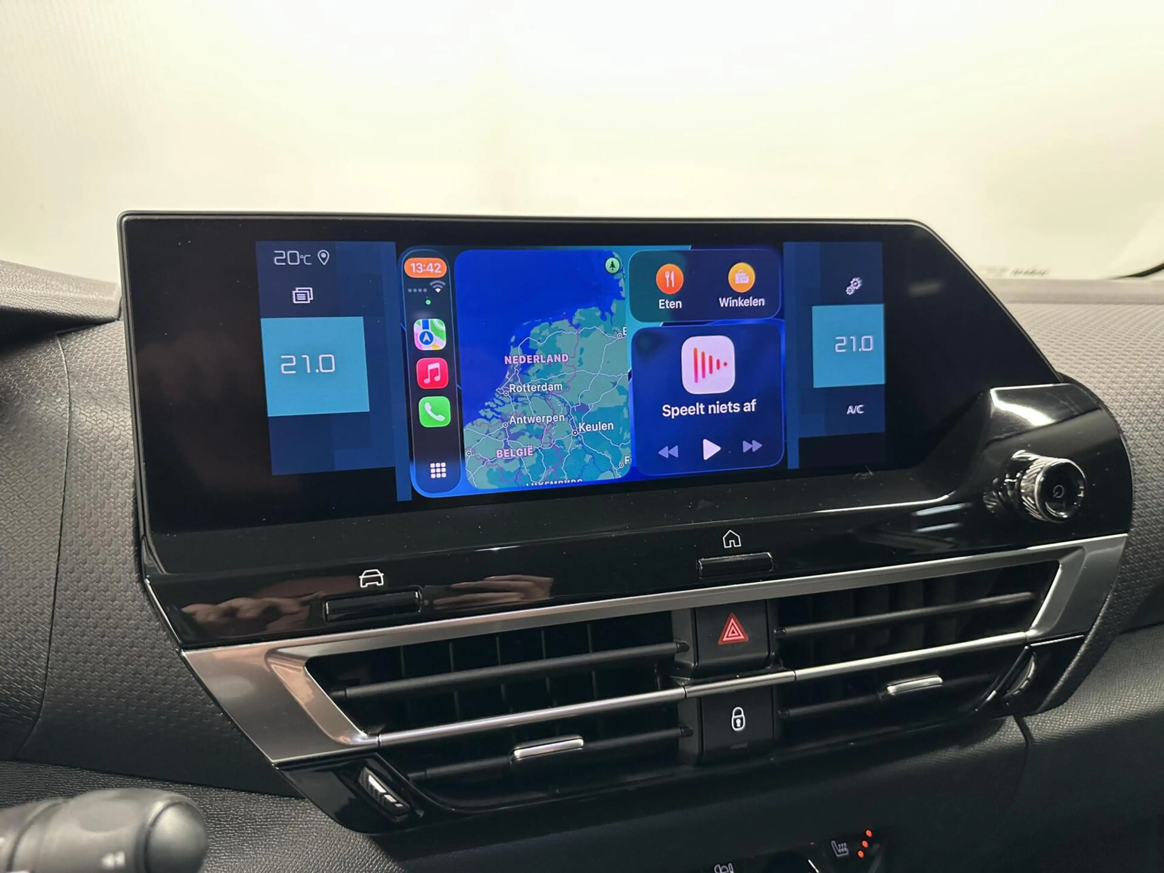 Citroen E-C4 Electric Feel Pack 50 kWh CARPLAY CAMERA NAVI CRUISE ECC LM — photo 38