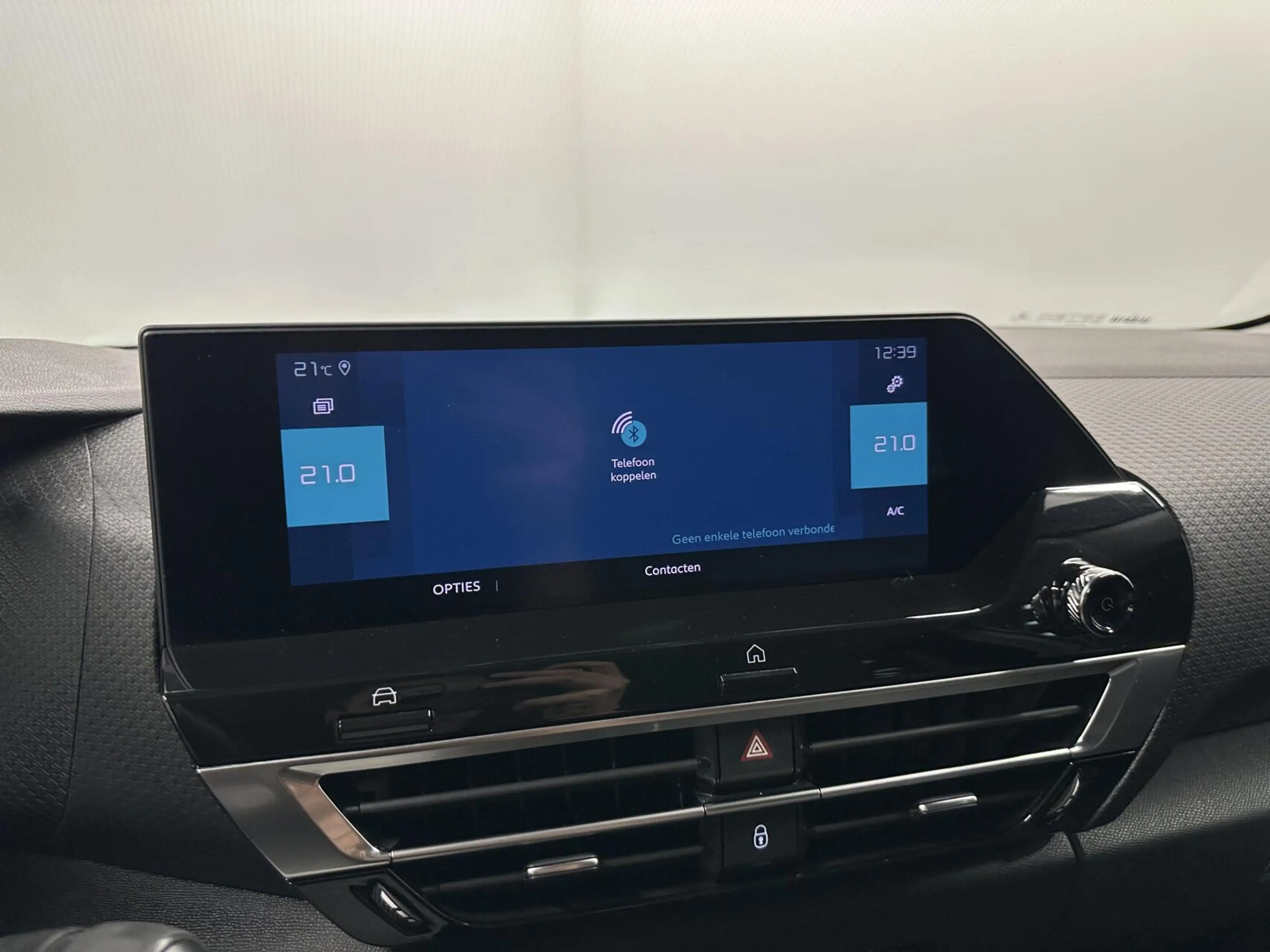 Citroen E-C4 Electric Feel Pack 50 kWh CARPLAY CAMERA NAVI CRUISE ECC LM — photo 35
