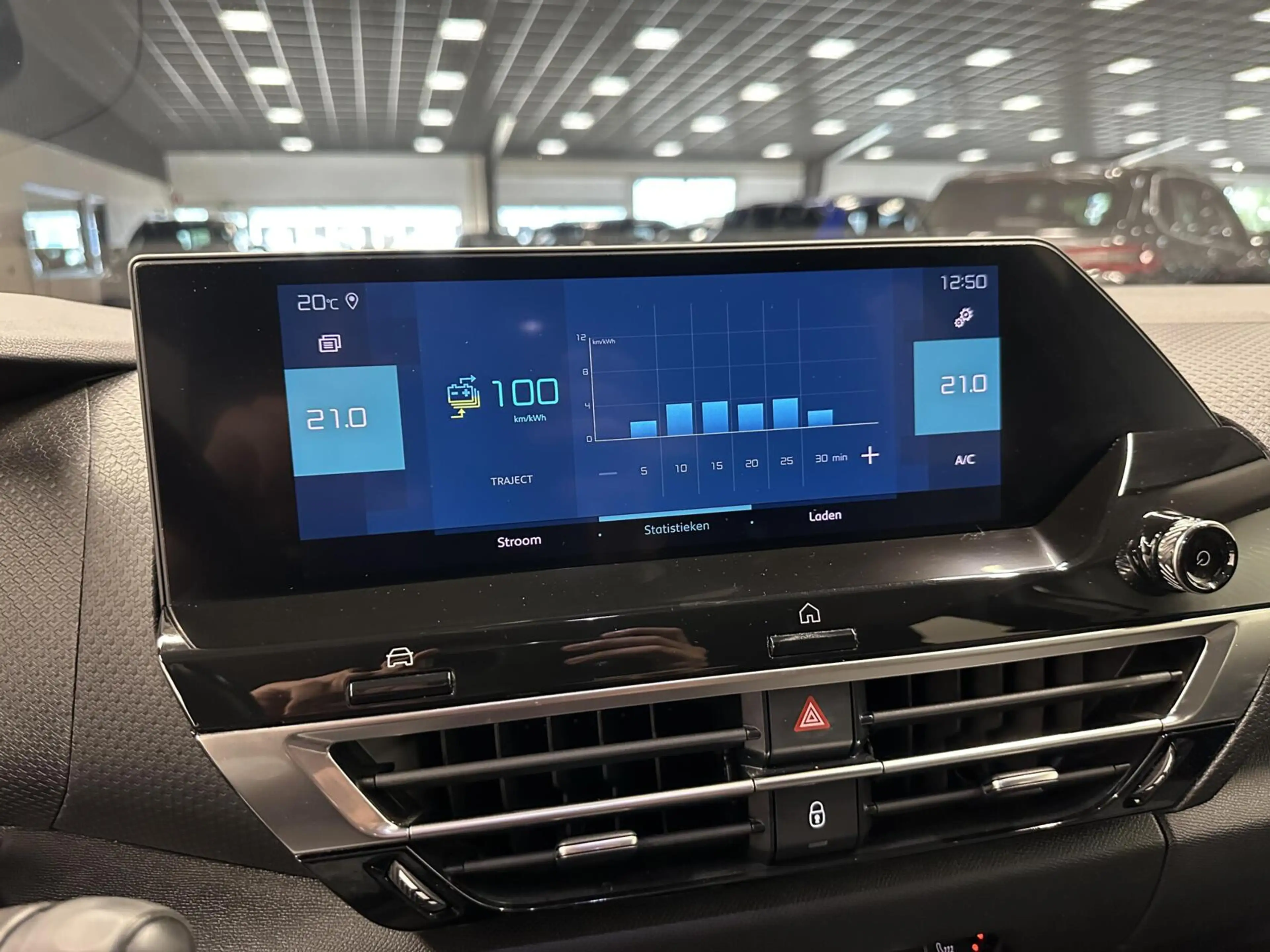 Citroen E-C4 Electric Feel Pack 50 kWh CARPLAY CAMERA NAVI CRUISE ECC LM — photo 42