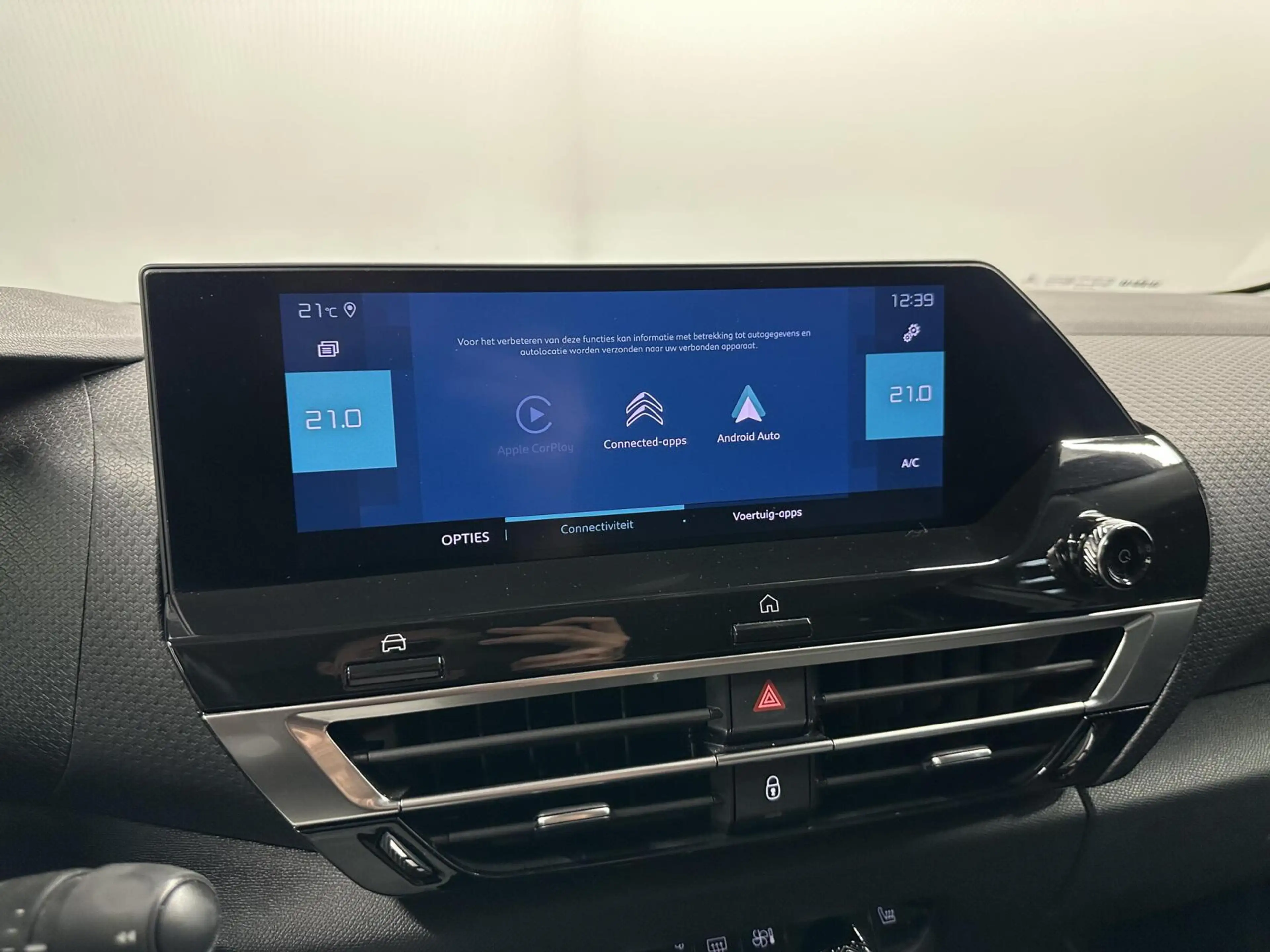 Citroen E-C4 Electric Feel Pack 50 kWh CARPLAY CAMERA NAVI CRUISE ECC LM — photo 34