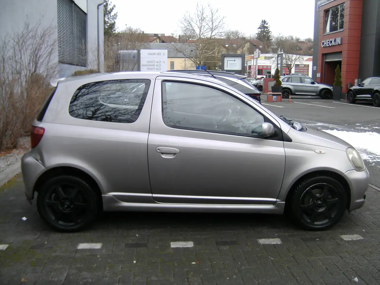 Toyota Yaris 1.5 TS, GTI, Schiebedach, foto 1