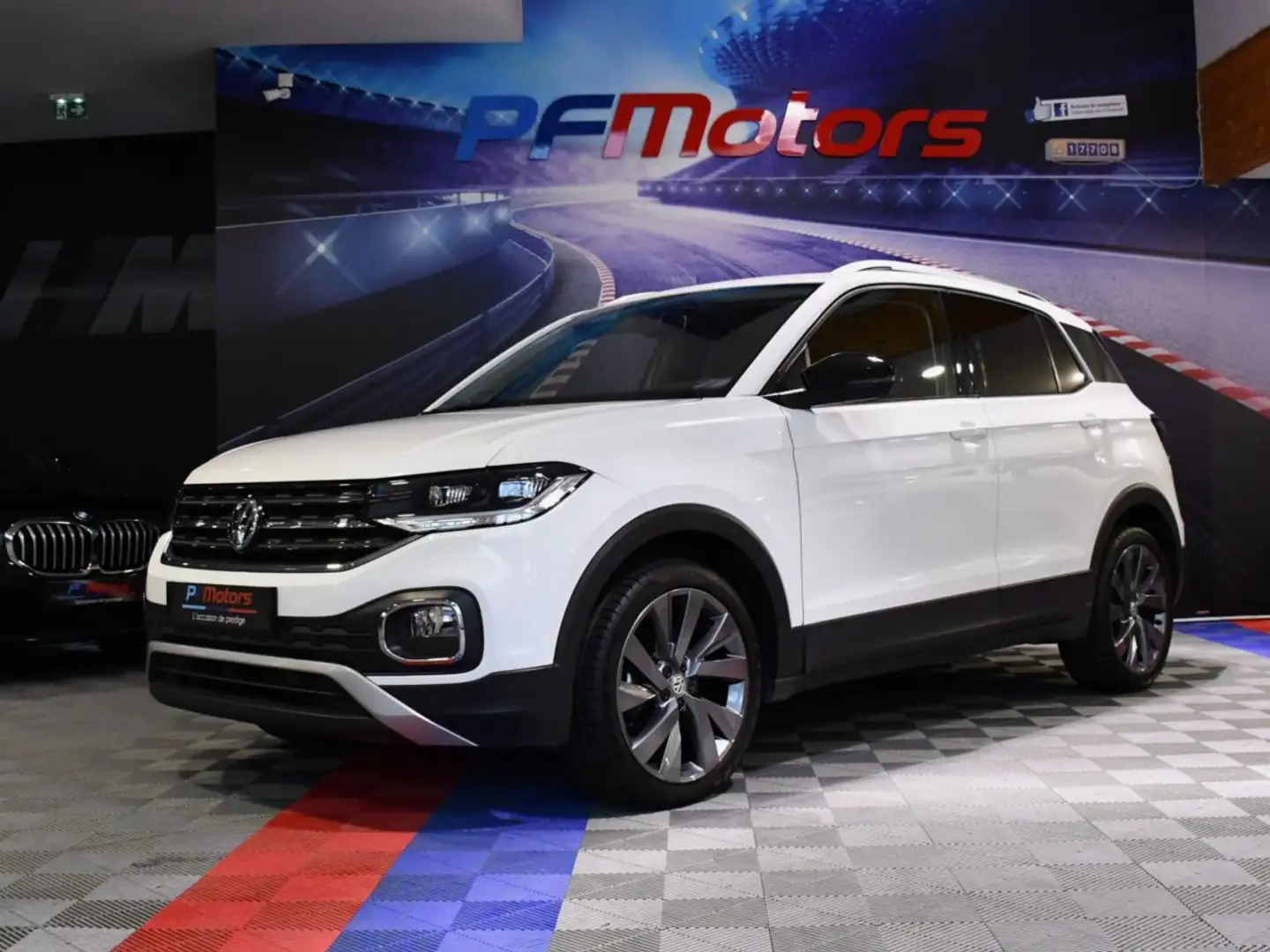 Volkswagen T-Cross First édition 1.0 TSI 115 BVM6 GPS Virtual Front Caméra Beats Audio ACC JA 18 Blanc - 1