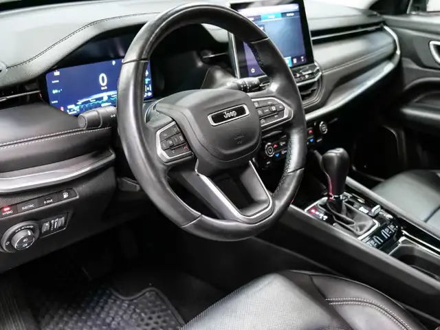 Jeep Compass view 5