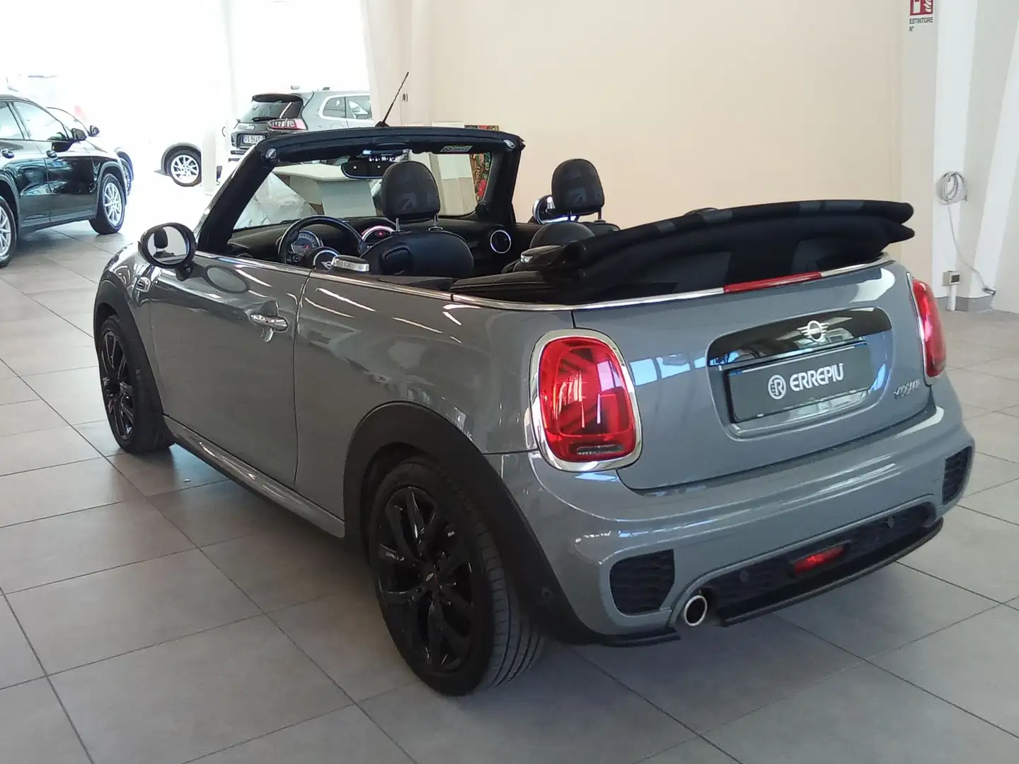 MINI Cooper Coupe Mini Cabrio 1.5 Cooper Grau - 2