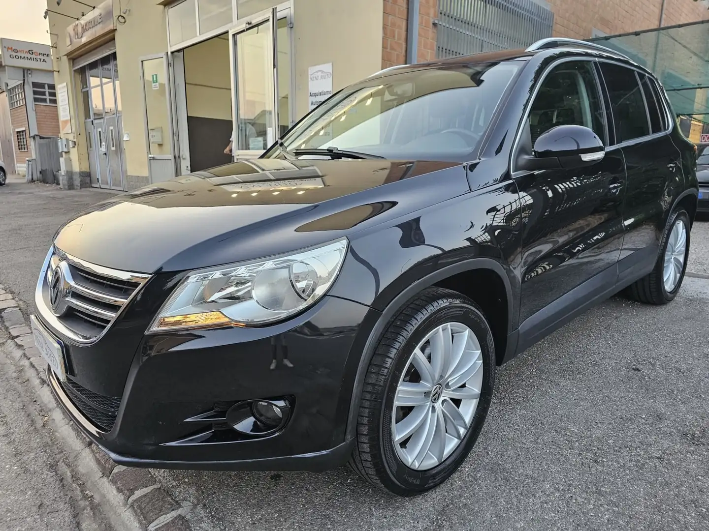 Volkswagen Tiguan 2.0 TDI 170cv 4Motion Sport&Style*Navi*18*Euro5* Nero - 2