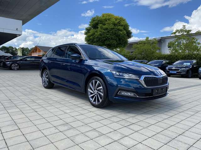 Imagine Skoda Octavia Combi Style (D4) 1.5 TSI e-TEC DSG 150 NAVI COL...