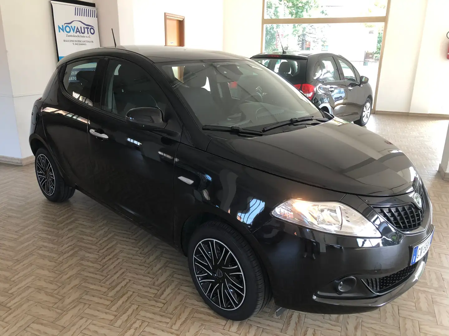 Lancia Ypsilon Ypsilon 1.0 firefly hybrid Oro Nero - 2
