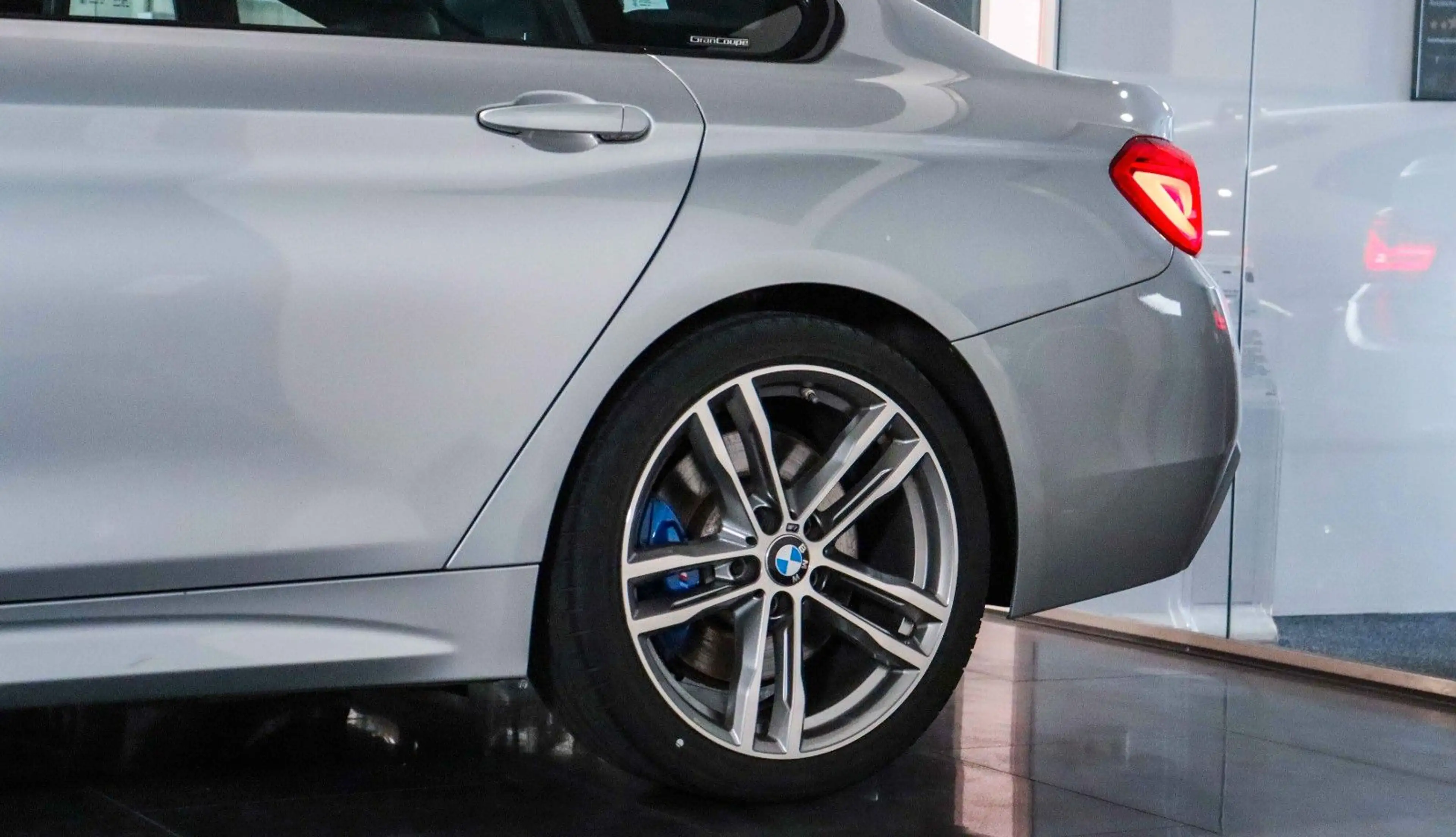 BMW 440 i M Sport GLASDACH*APPLE*MEMORY*1 HAND*19' — photo 13