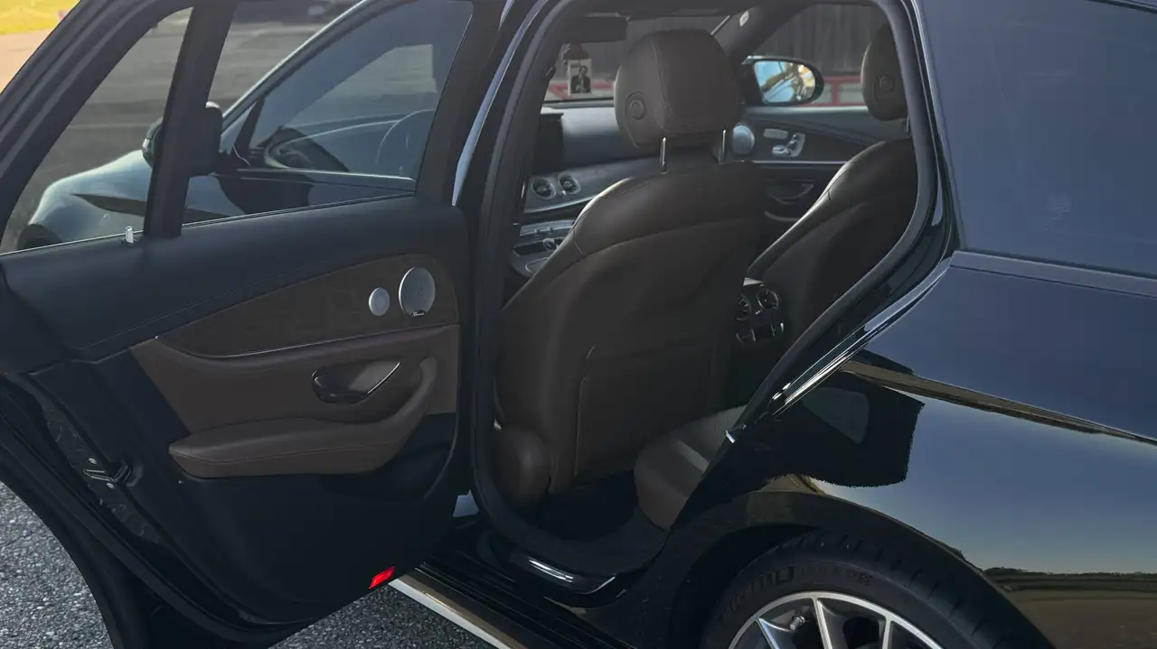 2017 Mercedes-Benz E 43 AMG E-Klasse T-Modell 4Matic T 9G-TRONIC, photograph 8