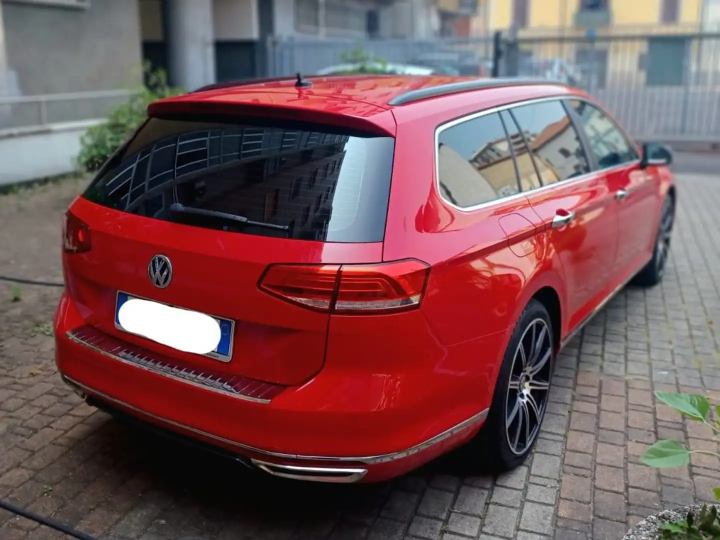 Volkswagen Passat Variant Passat Variant 1.6 tdi Business 120cv dsg Rosso - 2