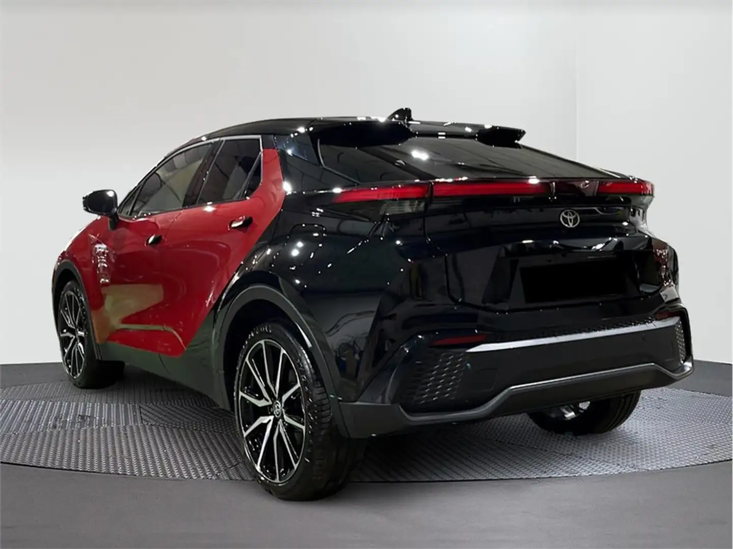 Toyota C-HR 2.0 220PH GR Sport Edition - 2