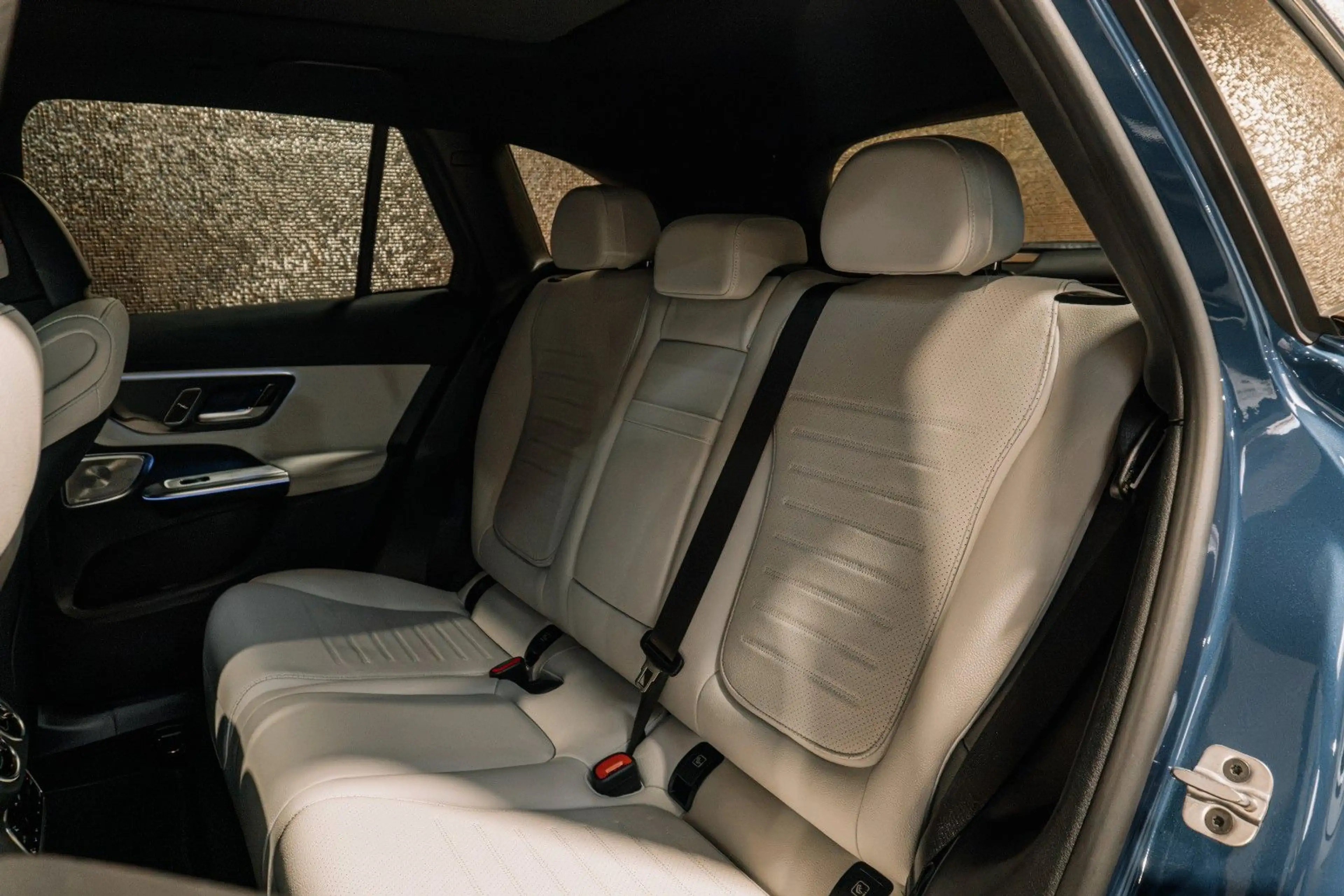 Mercedes-Benz GLC 300 4Matic * 360° * STANDHEIZUNG * — photo 12