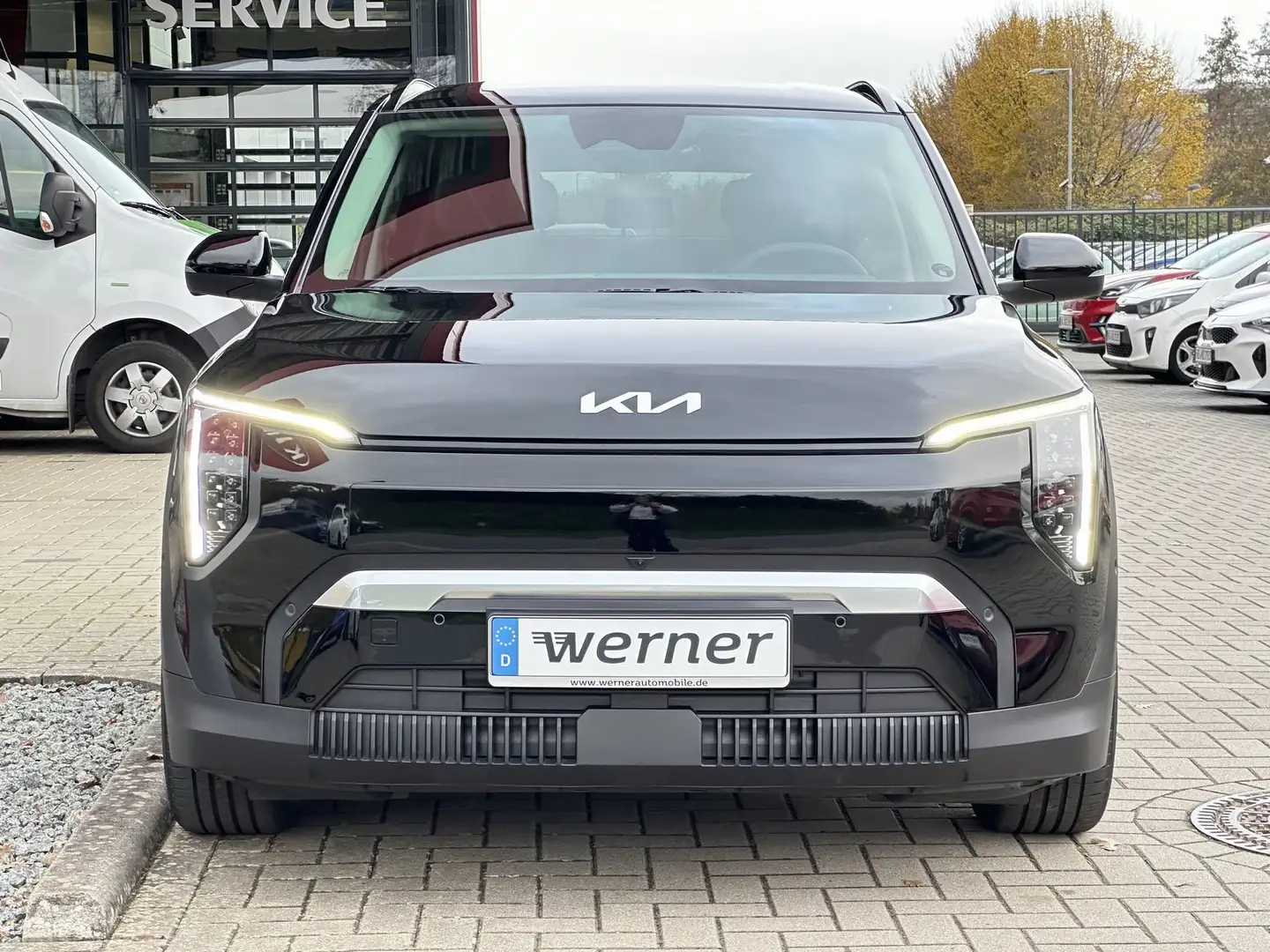 Kia EV3 58,3 kWh Earth Upgrade Winter Business Paket Schwarz - 2