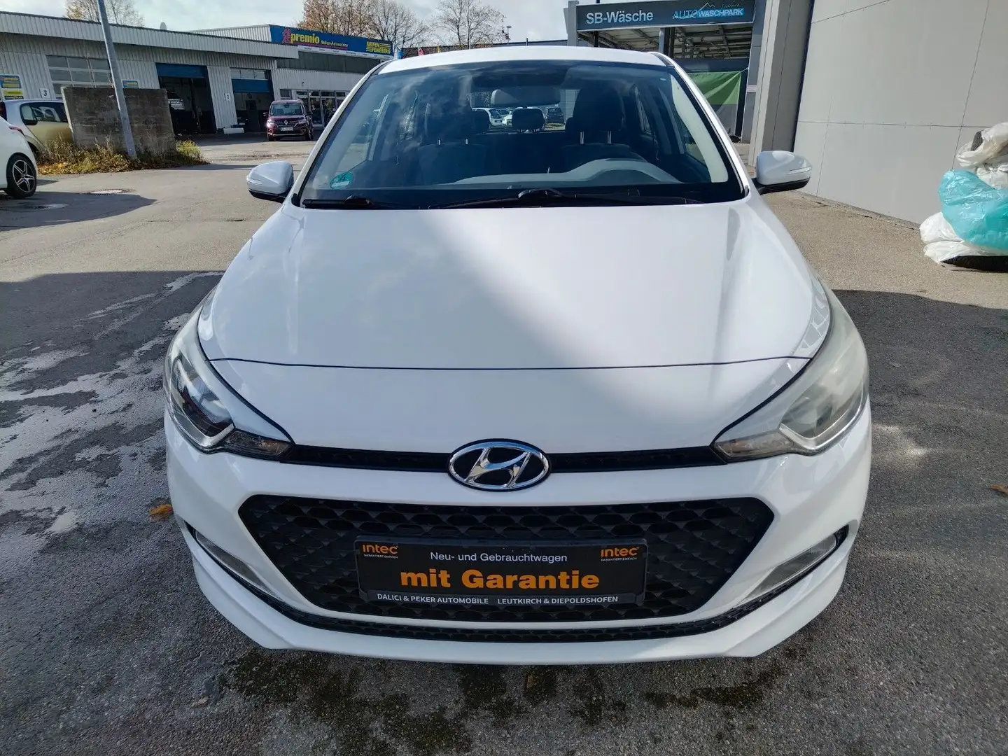 Hyundai i20 Go+1.HAND+TÜV/NEU+GARANTIE+57000 km+KLIMA Weiß - 1