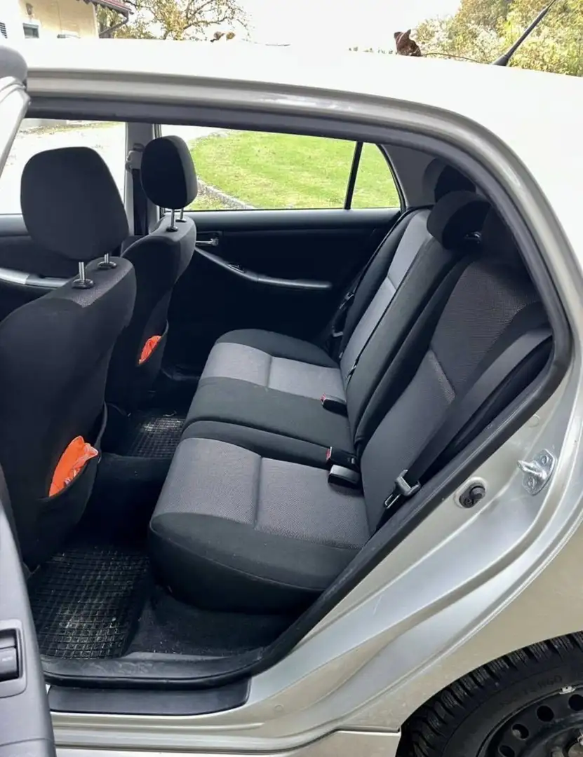 Toyota Corolla 1.6 VVT-i Edition - 2