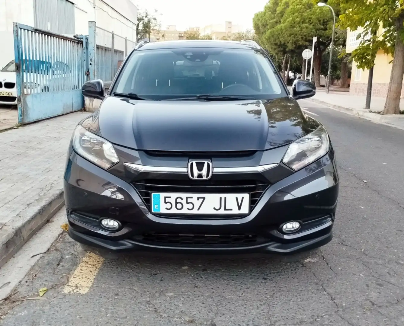 Honda HR-V 1.5 i-VTEC Executive CVT Mauve - 1