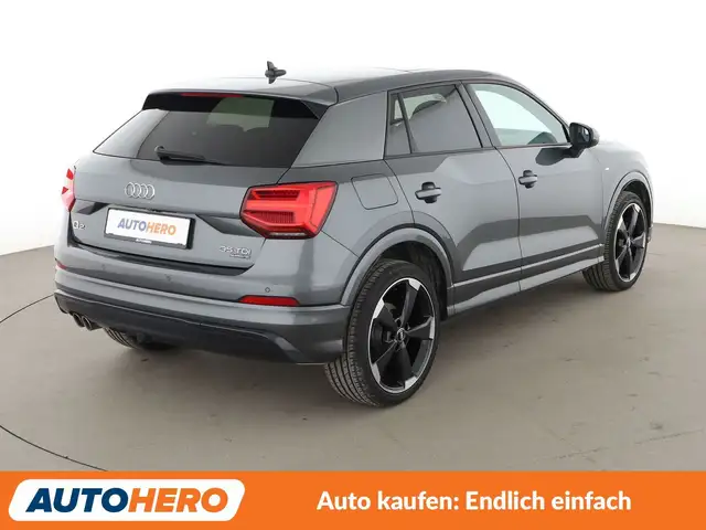 Audi Q2 view 6