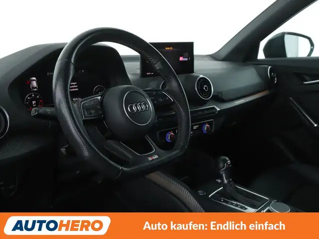 Audi Q2 view 11
