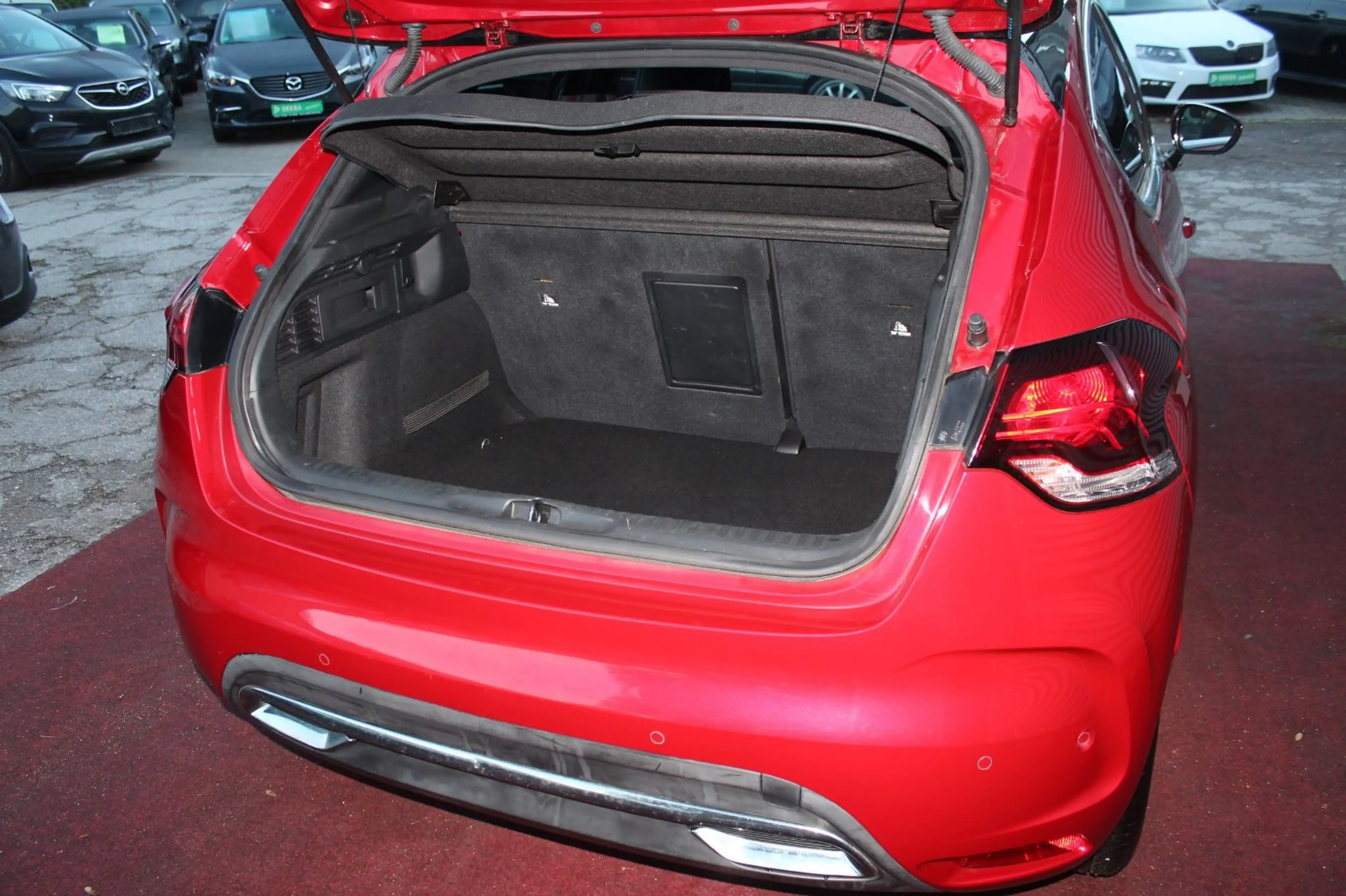 DS Automobiles DS 4 BlueHDI KLIMA NAVI 17.ZOLL ALU PDC 2.Hd — photo 13