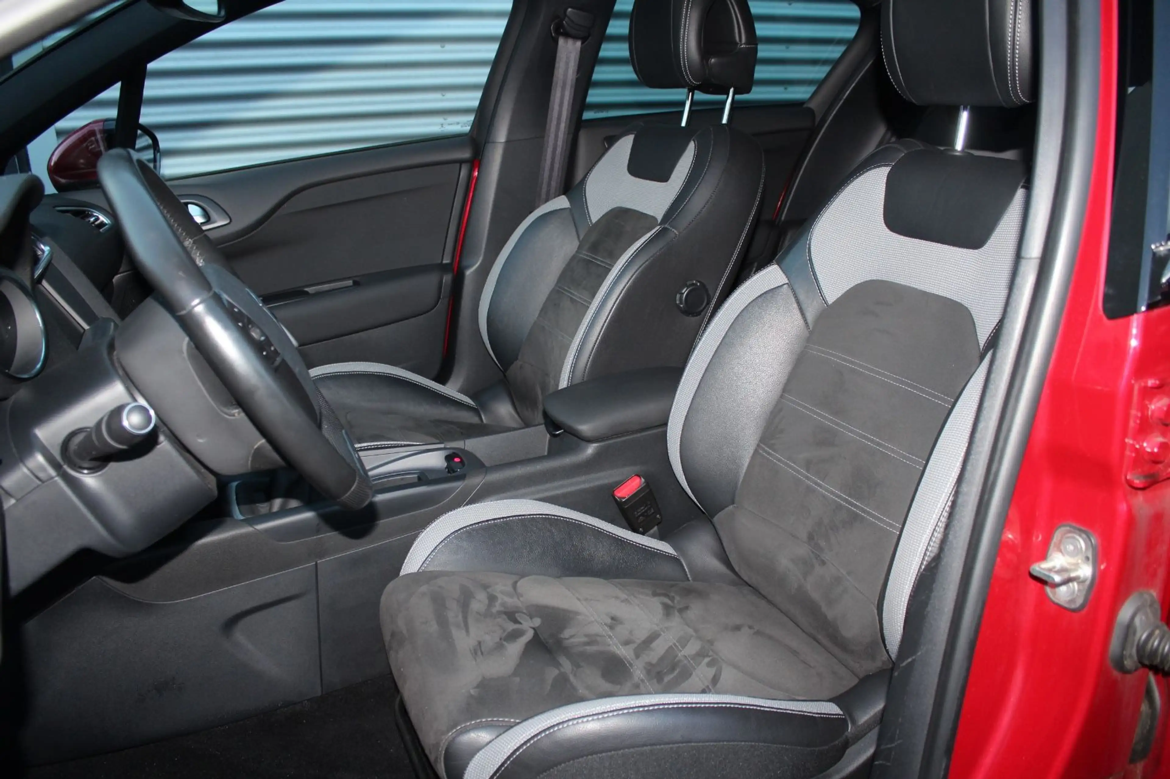 DS Automobiles DS 4 BlueHDI KLIMA NAVI 17.ZOLL ALU PDC 2.Hd — photo 12