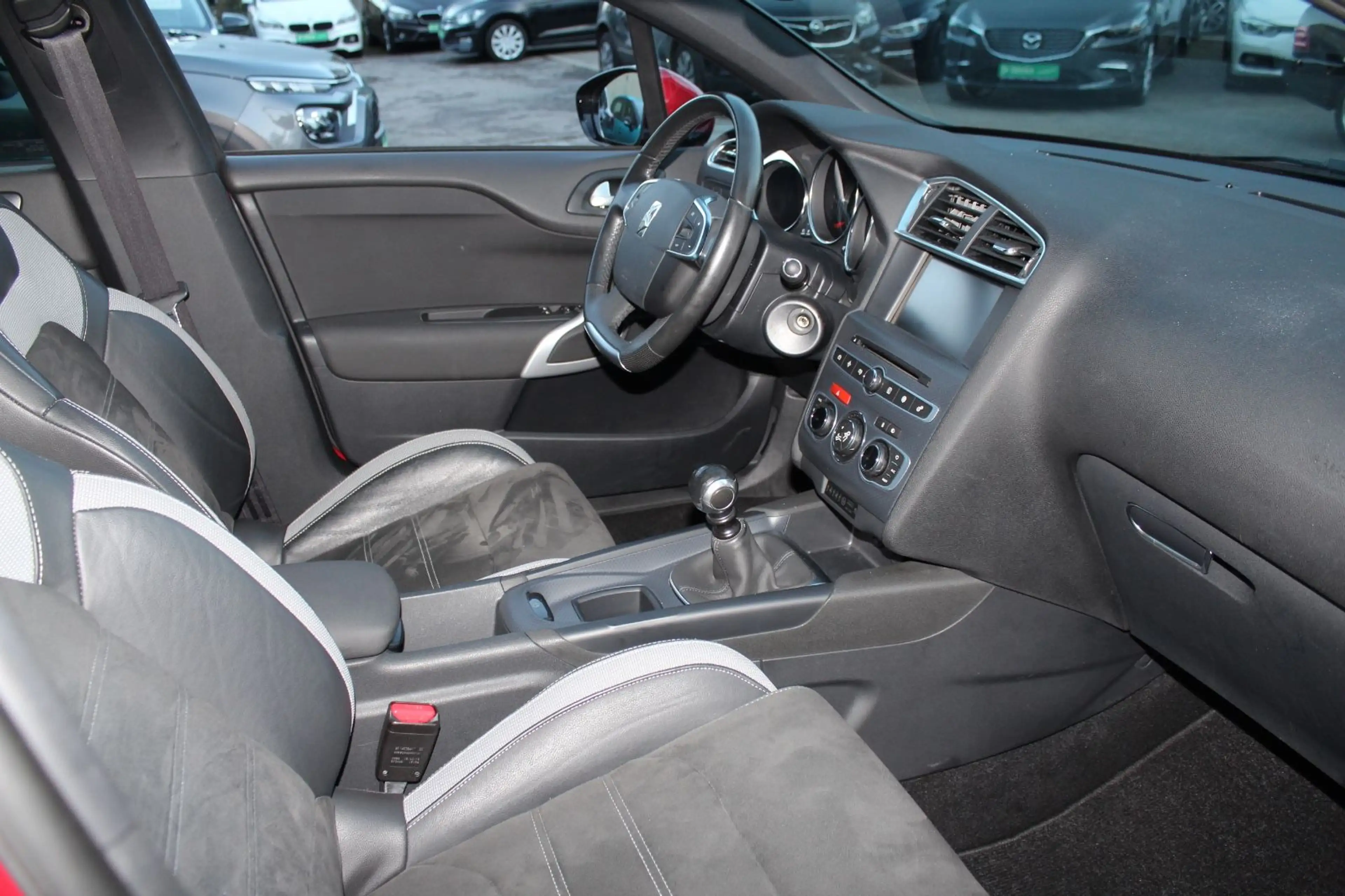DS Automobiles DS 4 BlueHDI KLIMA NAVI 17.ZOLL ALU PDC 2.Hd — photo 15