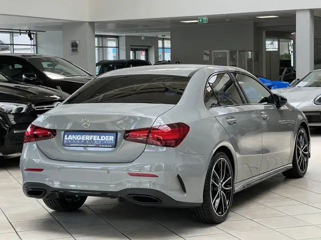 Mercedes-Benz A Class view 3