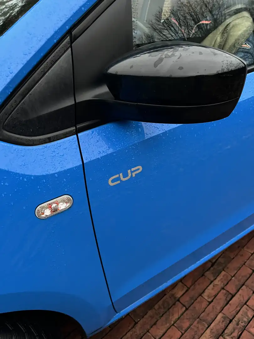 Volkswagen up! EcoFuel BlueMotion Technology cup - 2