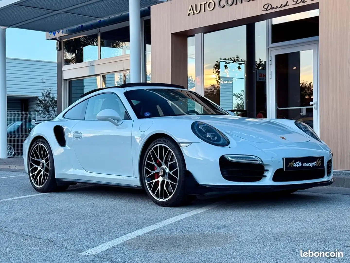 Porsche 991 991 TURBO S 3.8 520 Ch PACK AERO Wit - 2