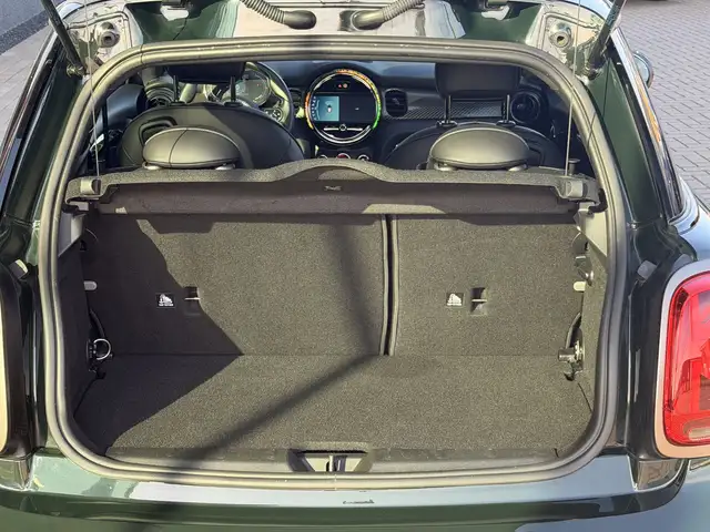 Mini Hatch view 13